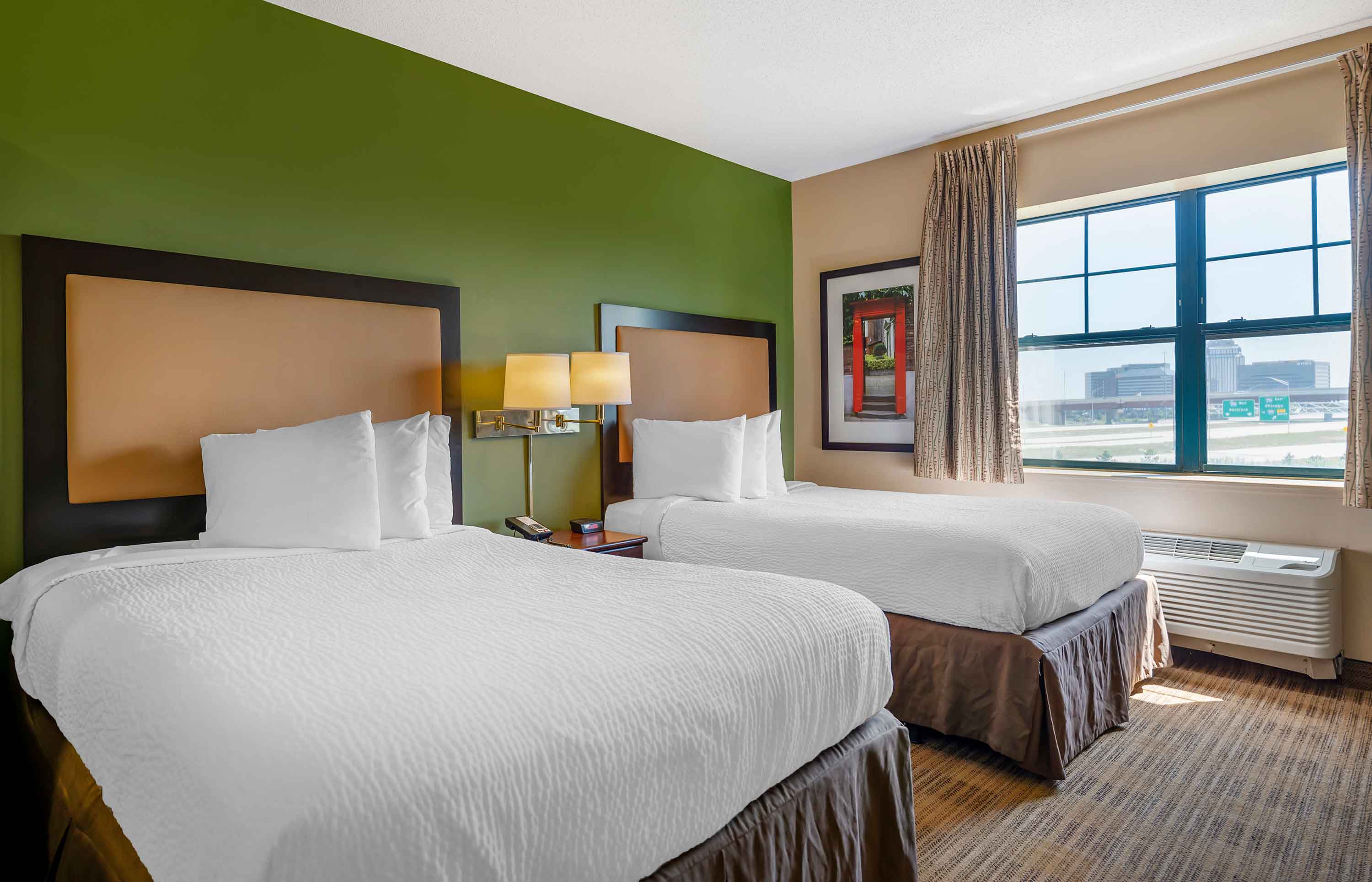 Studio Suite - 2 Full Beds