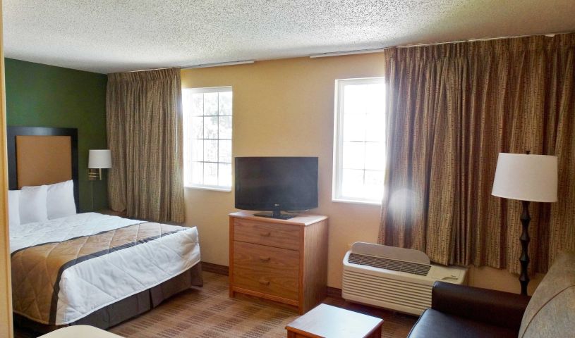 Extended Stay America Suites Providence West Warwick Warwick, RI - Providence - Airport Hotel | Extended Stay America