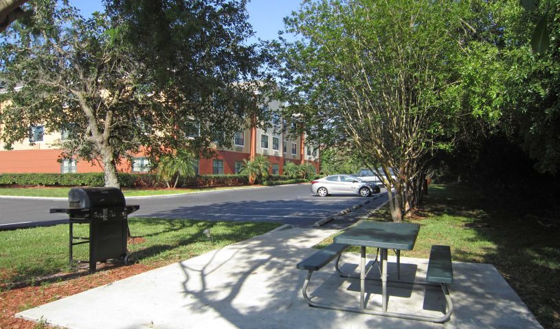 Extended Stay America St Petersburg Clearwater Executive Dr Clearwater, FL - St. Petersburg - Clearwater - Executive Dr. Hotel