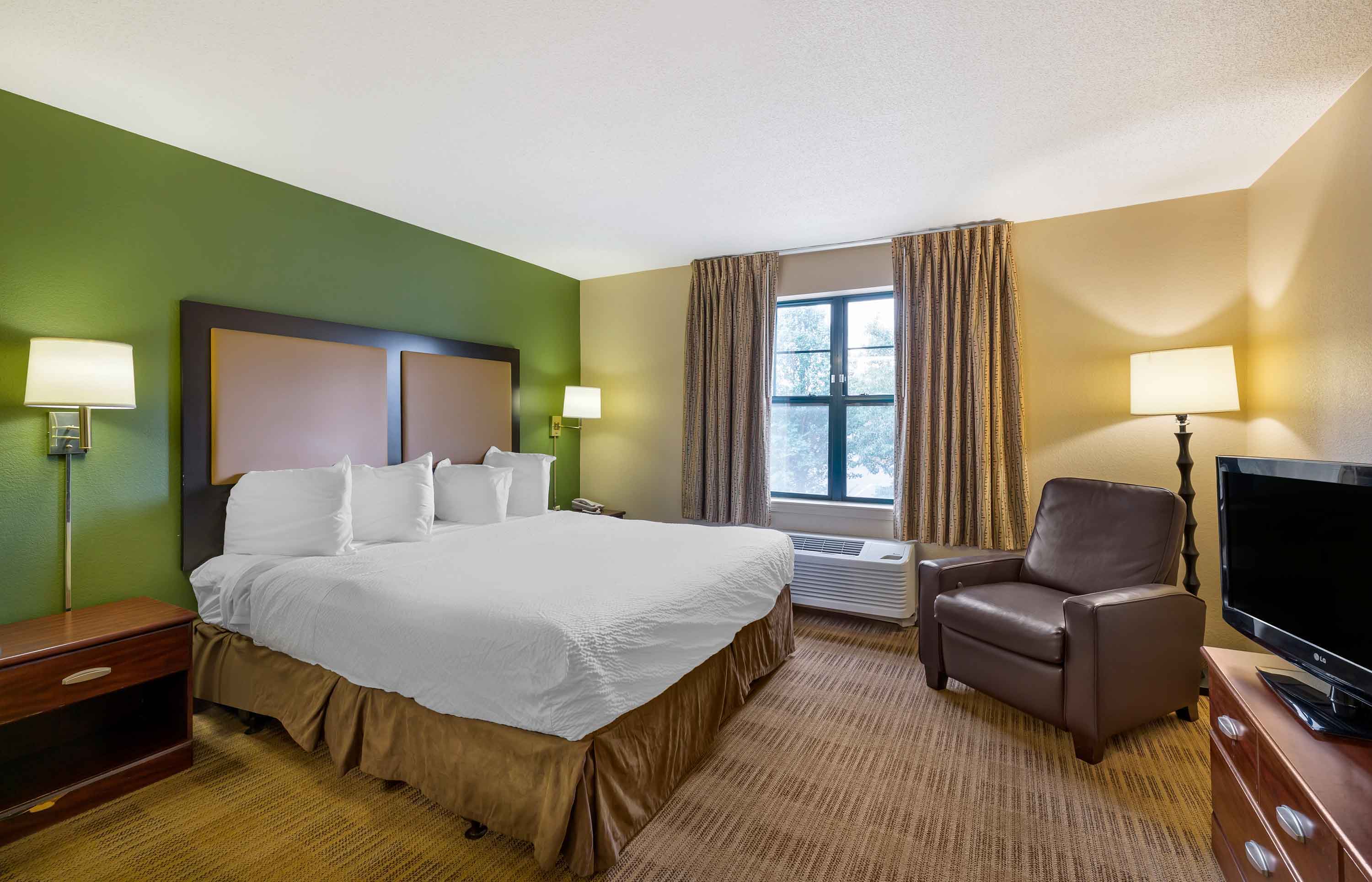 Extended Stay America Chicago Buffalo Grove Deerfield Chicago, IL Extended Stay Hotels | Extended Stay America