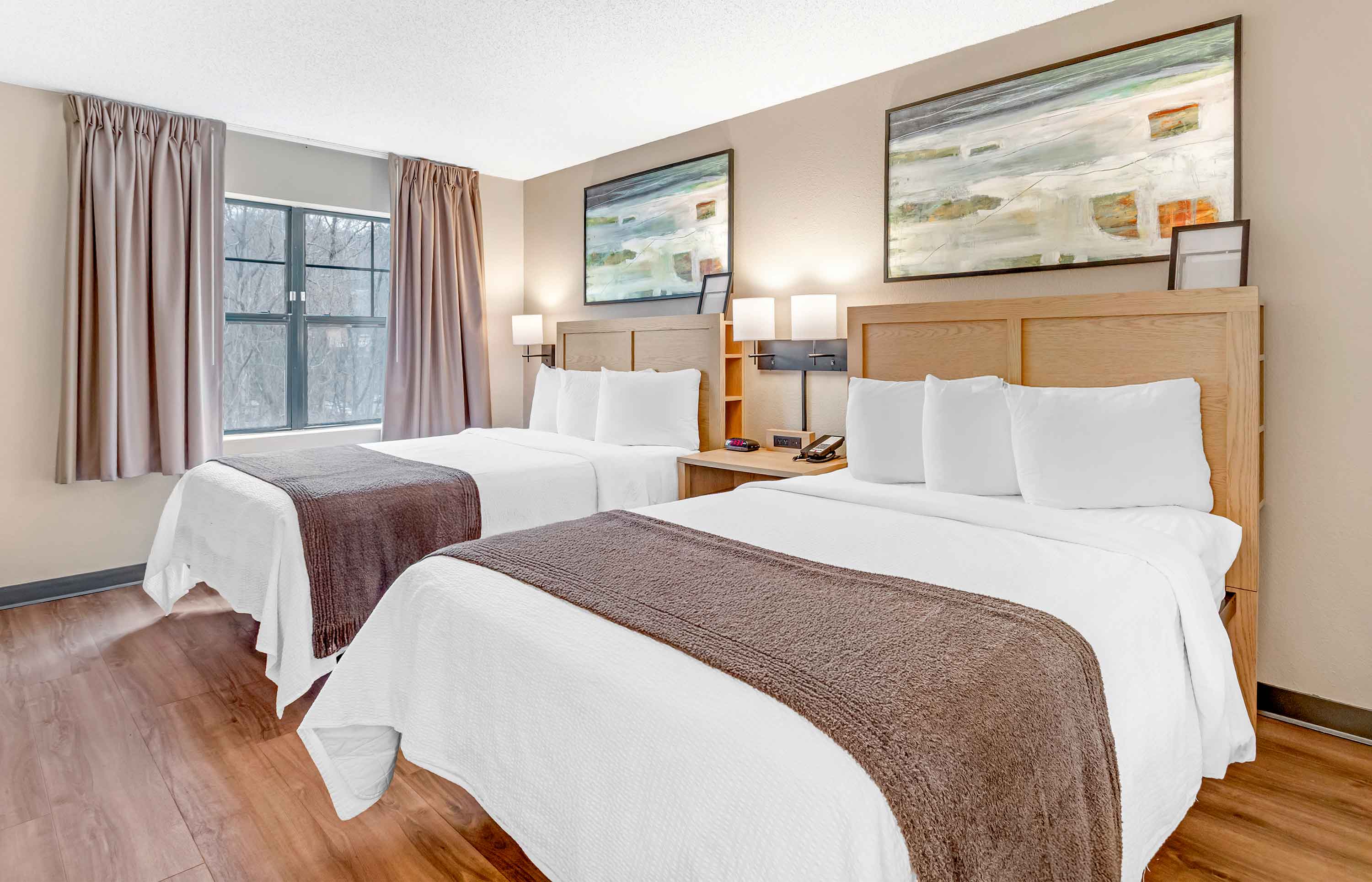 Studio Suite - 2 Full Beds