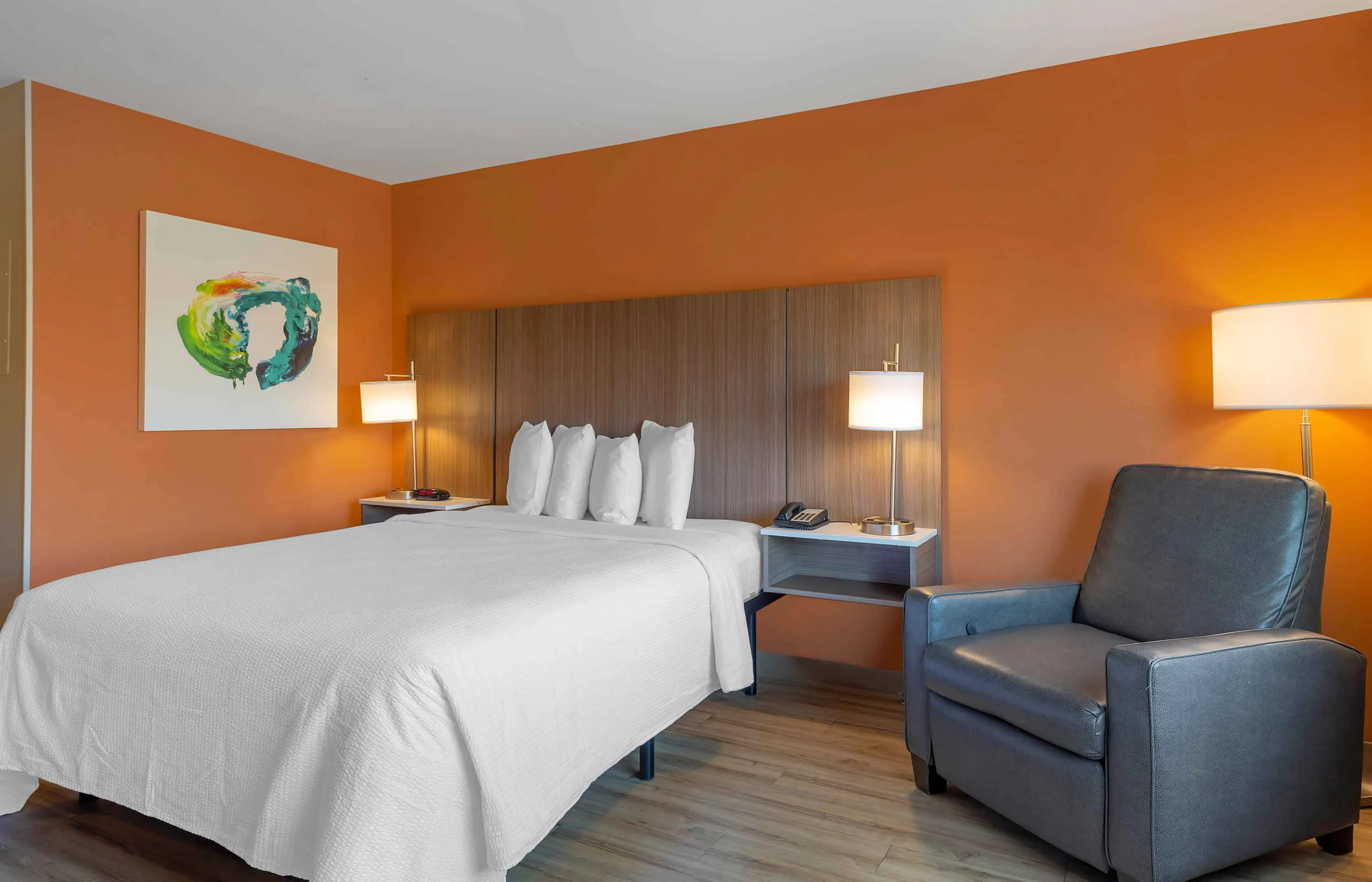 Studio Suite - 1 Queen Bed