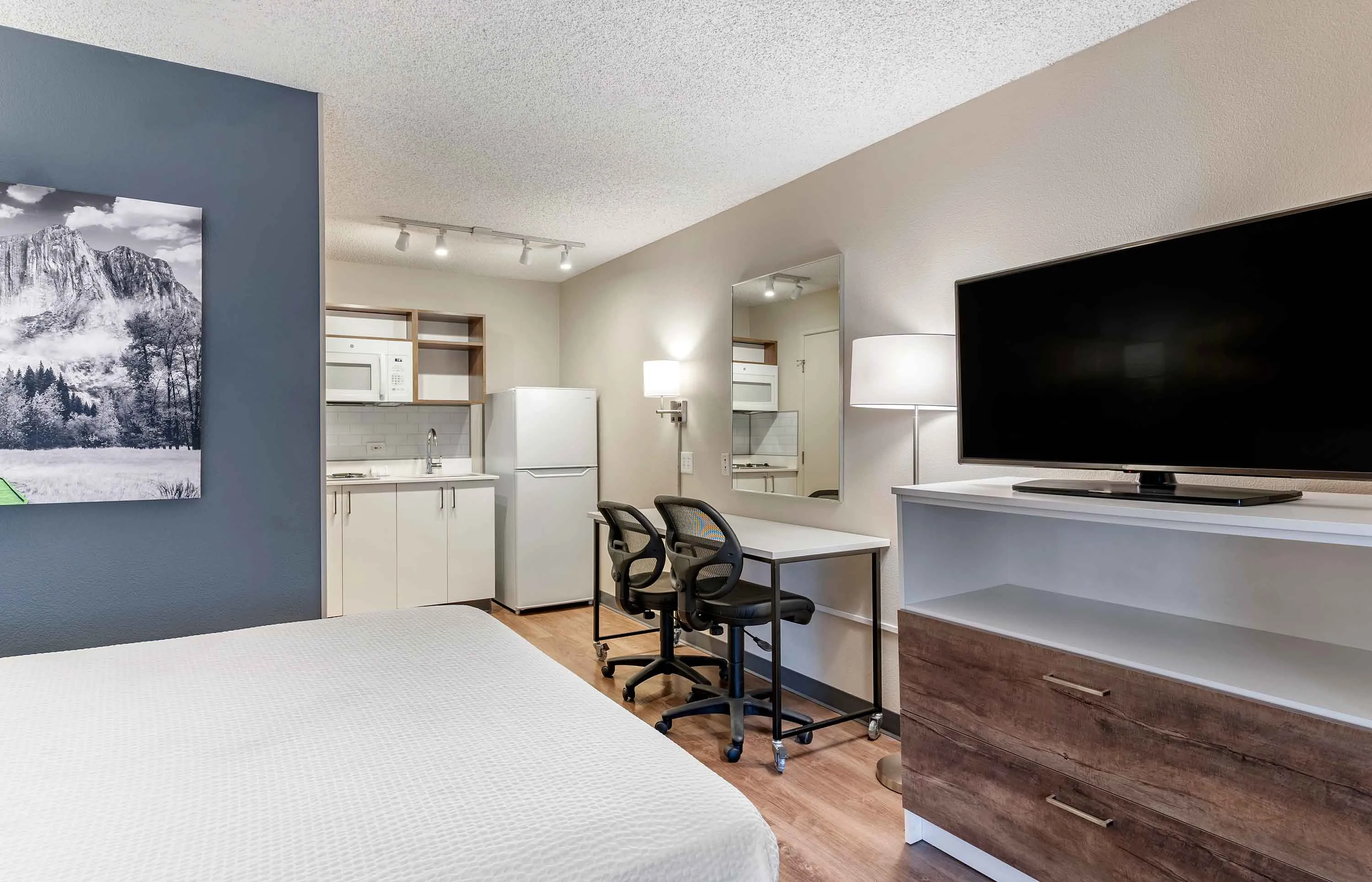 Studio Suite - 1 Queen Bed
