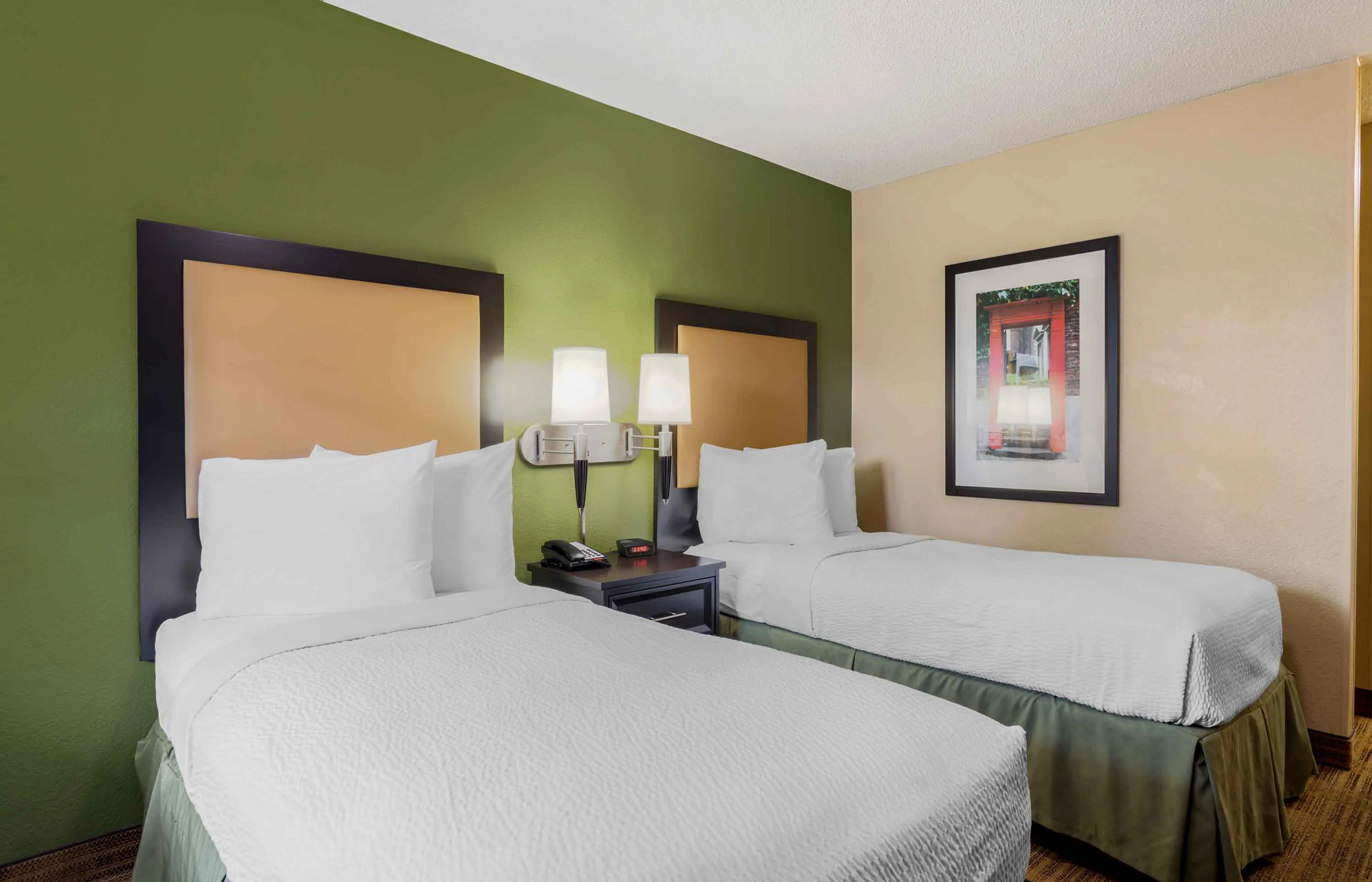 Studio Suite - 2 Twin Beds