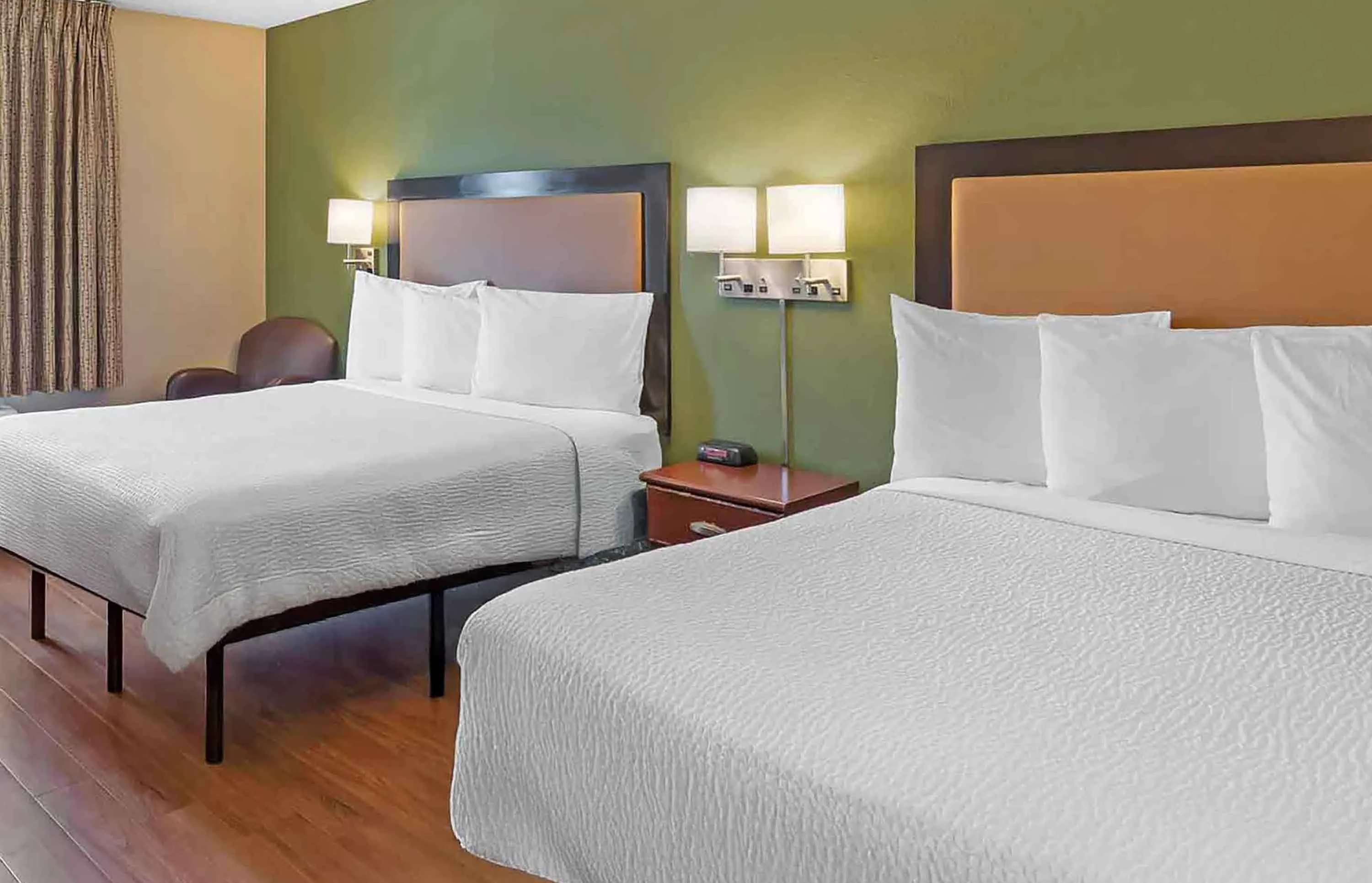 Studio Suite - 2 Queen Beds
