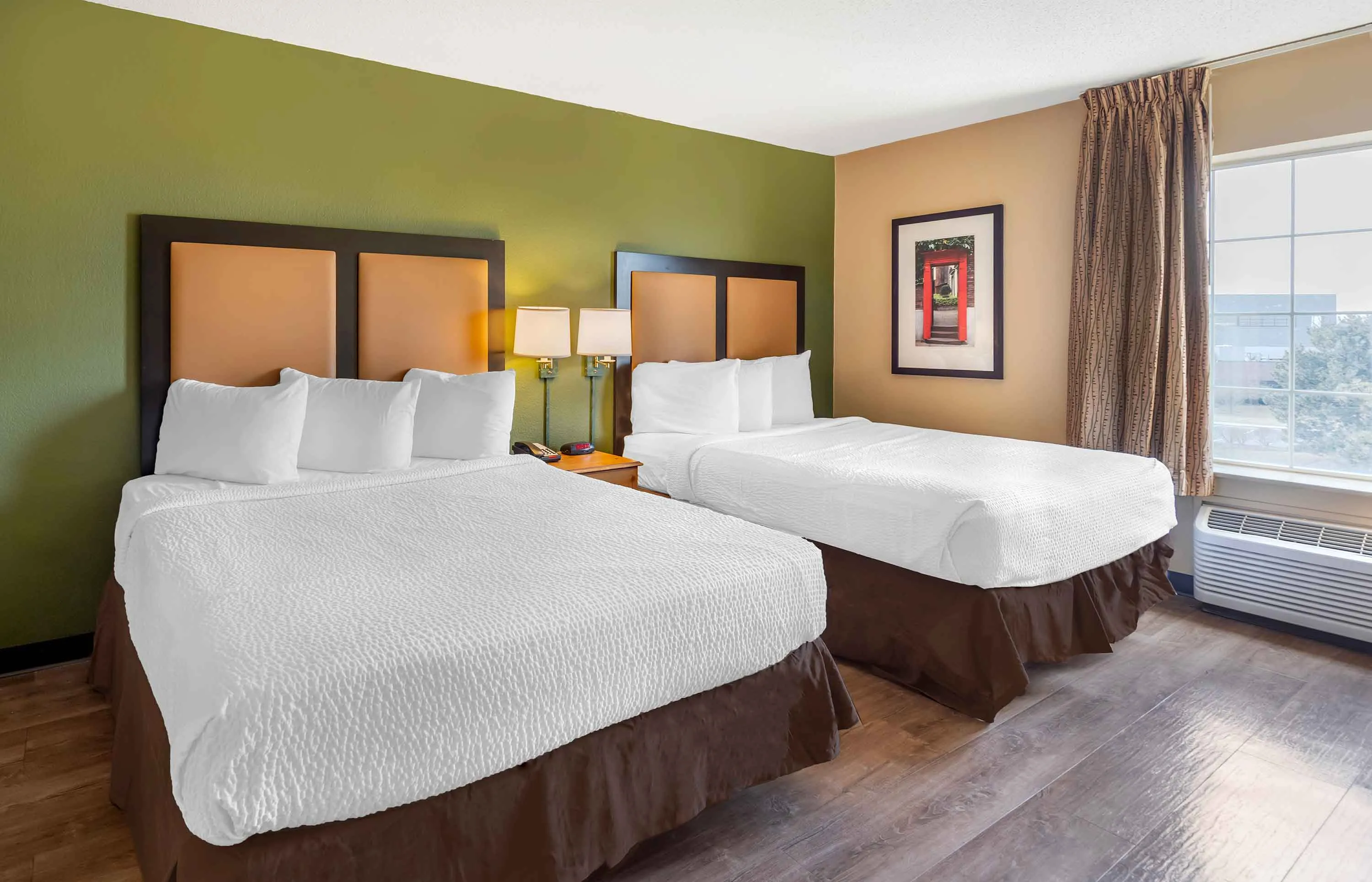Studio Suite - 2 Queen Beds