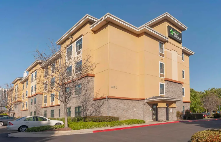 Newport Beach, CA - Orange County - John Wayne Airport Hotel | Extended  Stay America