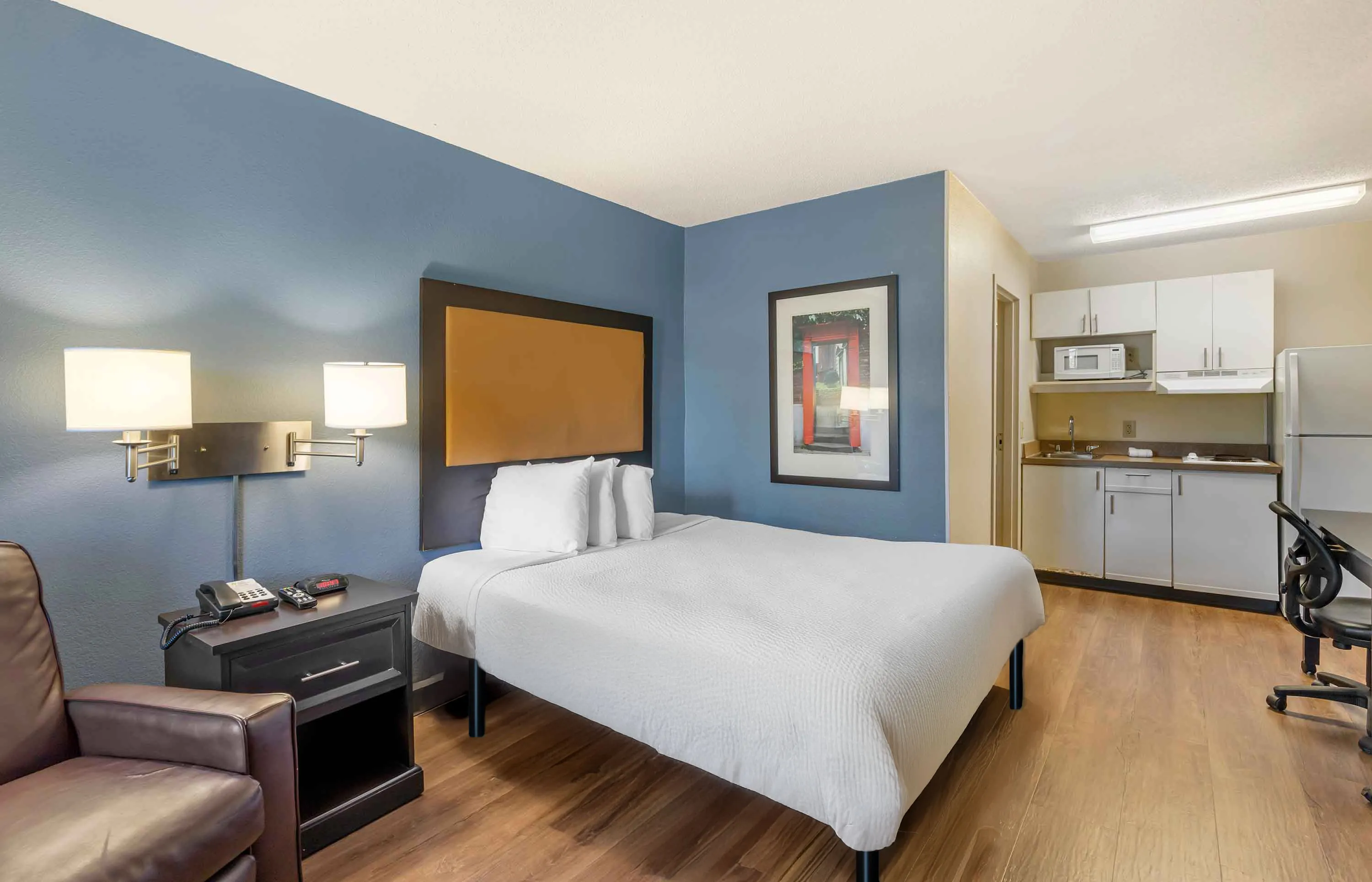 Studio Suite - 1 Queen Bed