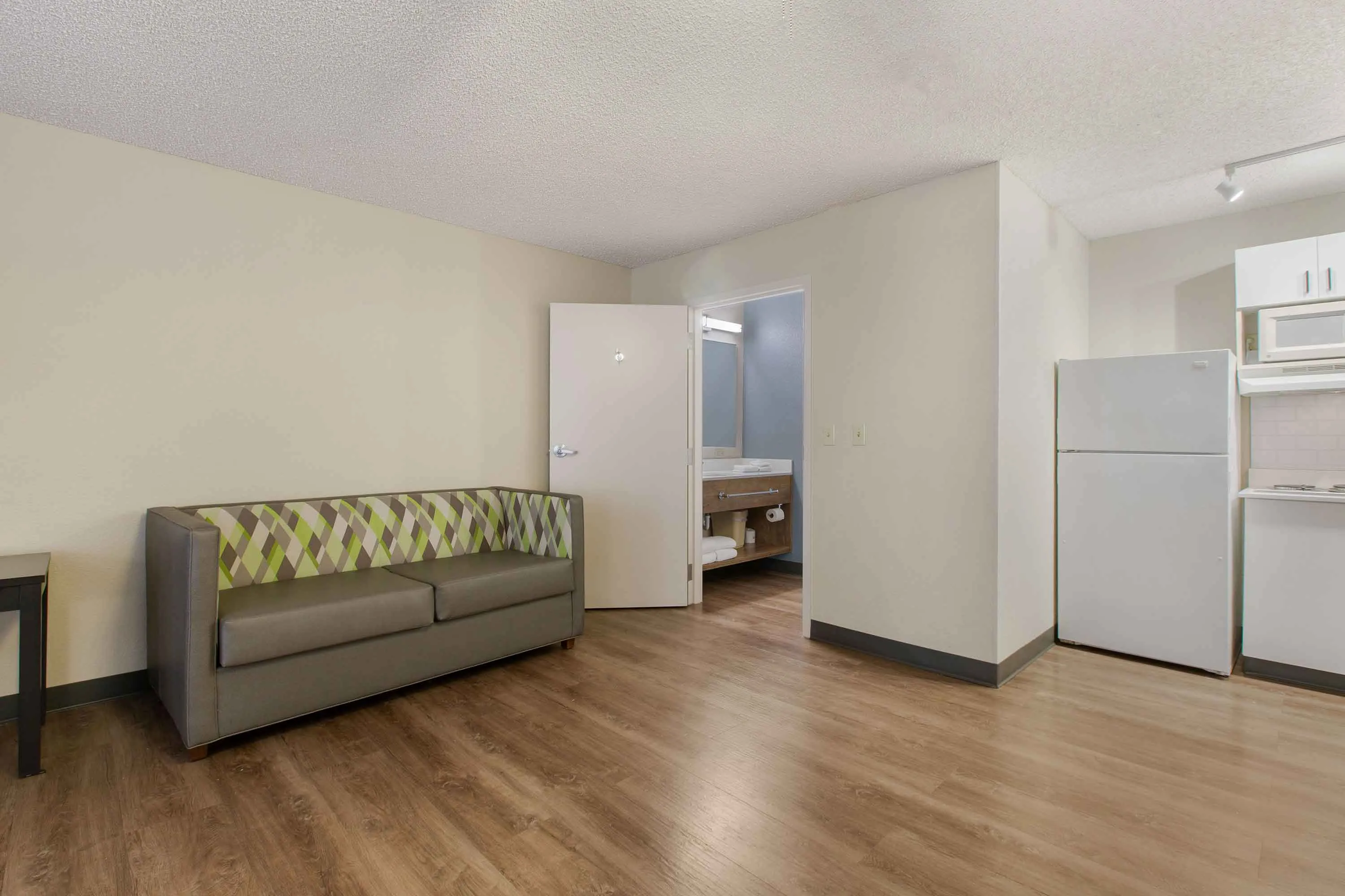 Deluxe Studio - 2 Queen Beds