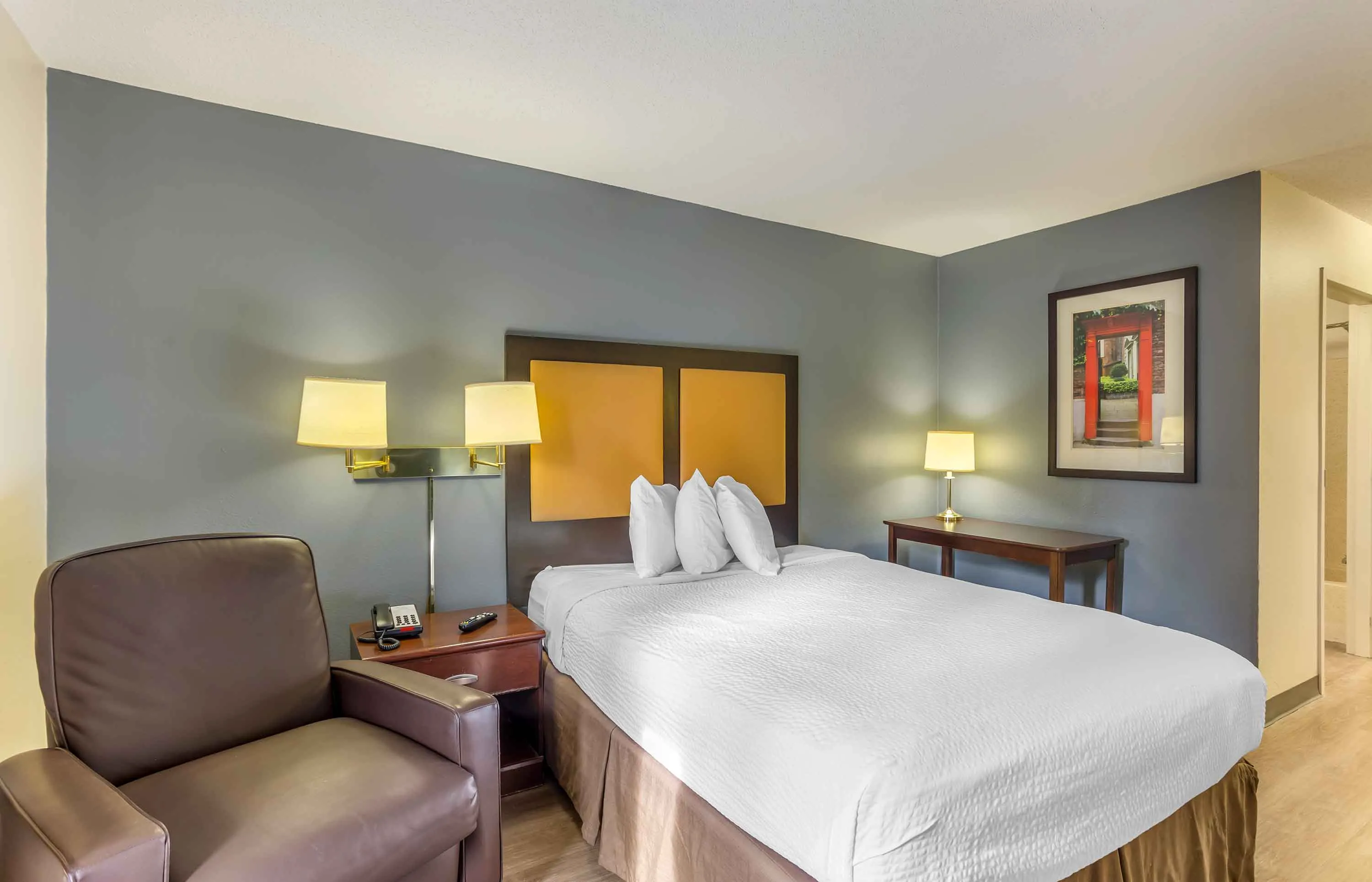 Studio Suite - 1 Queen Bed