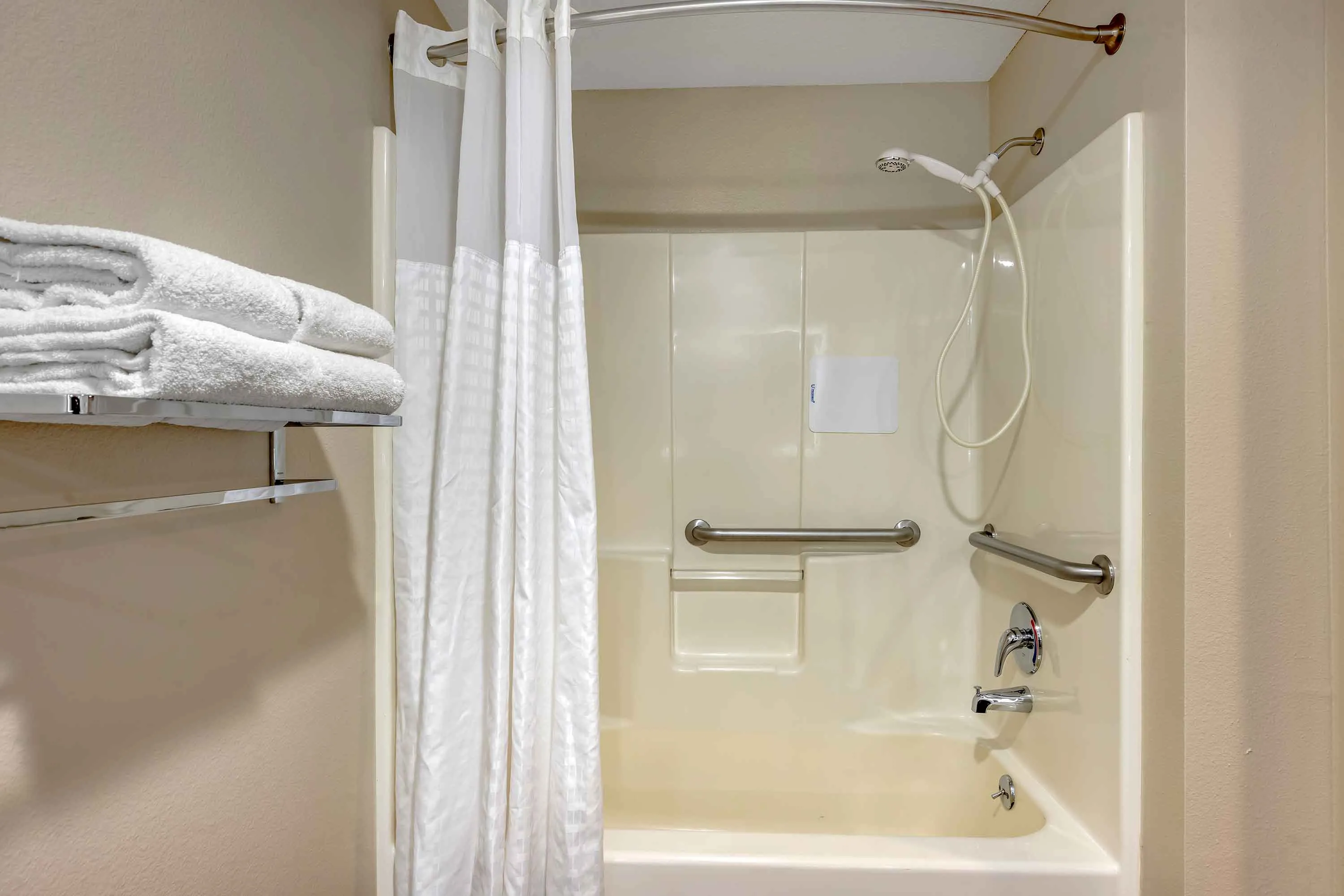 Studio Suite - 1 Queen Bed
