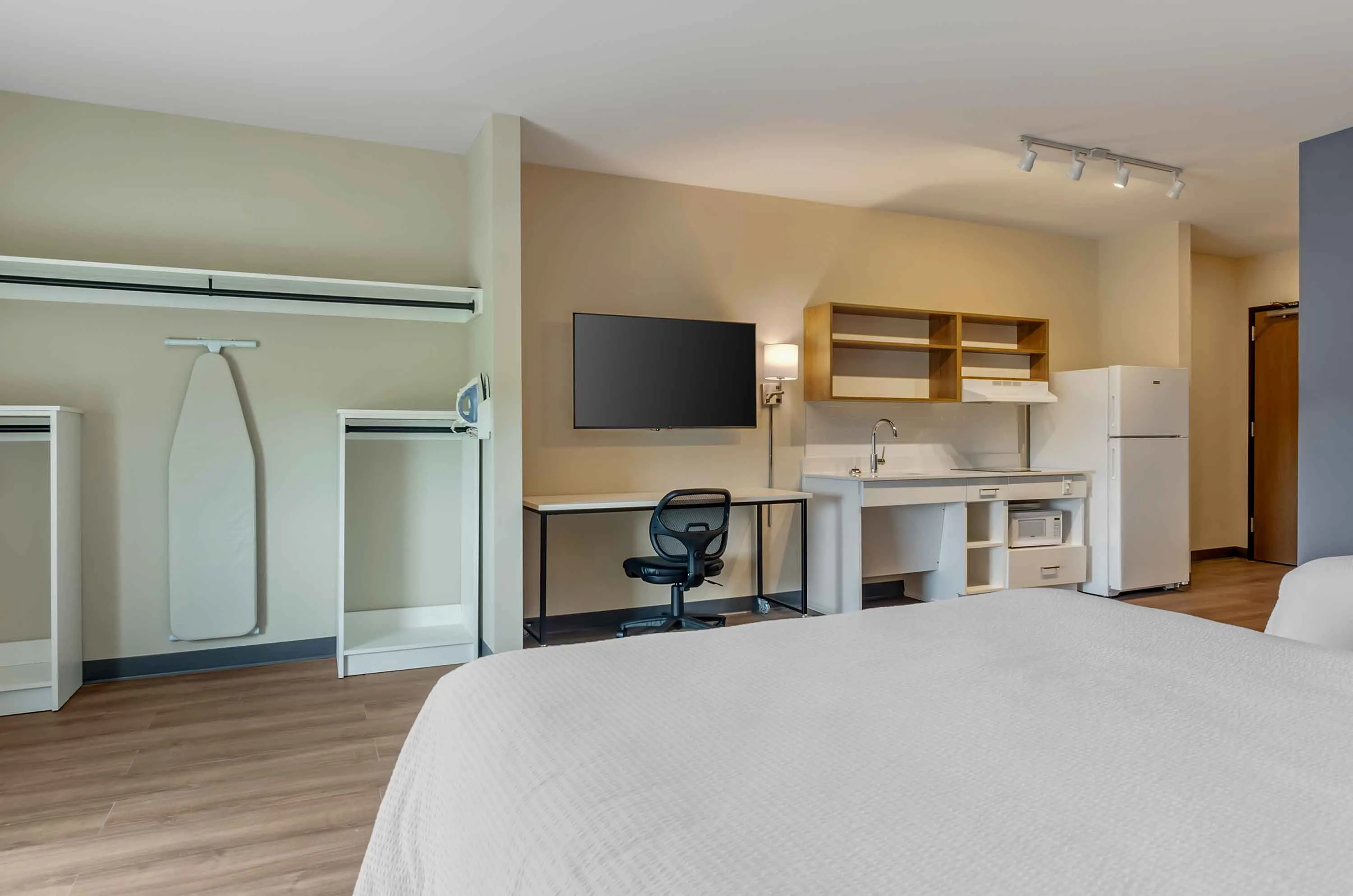 Superior Studio - 2 Full Beds