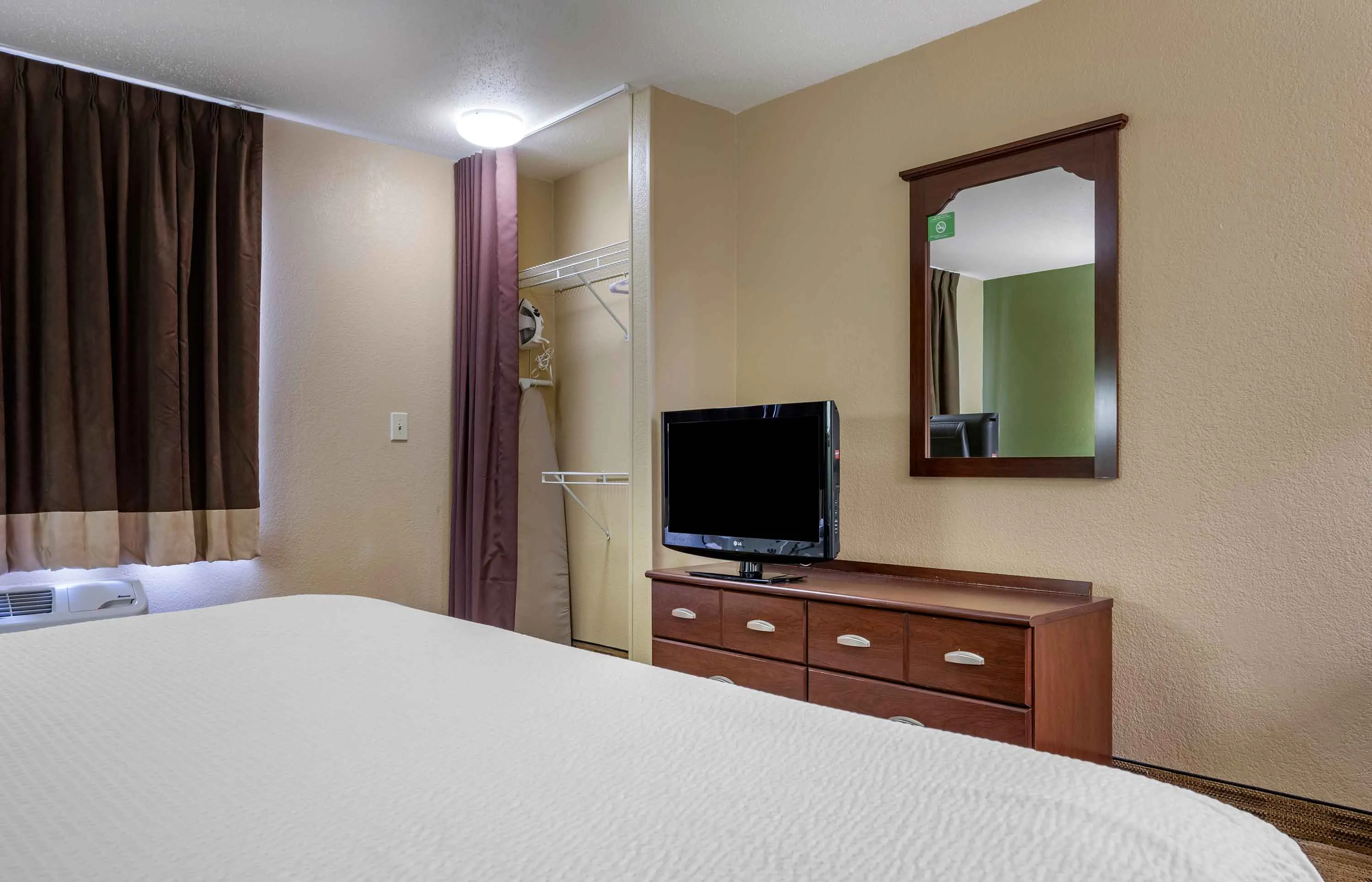 Studio Suite - 1 King Bed