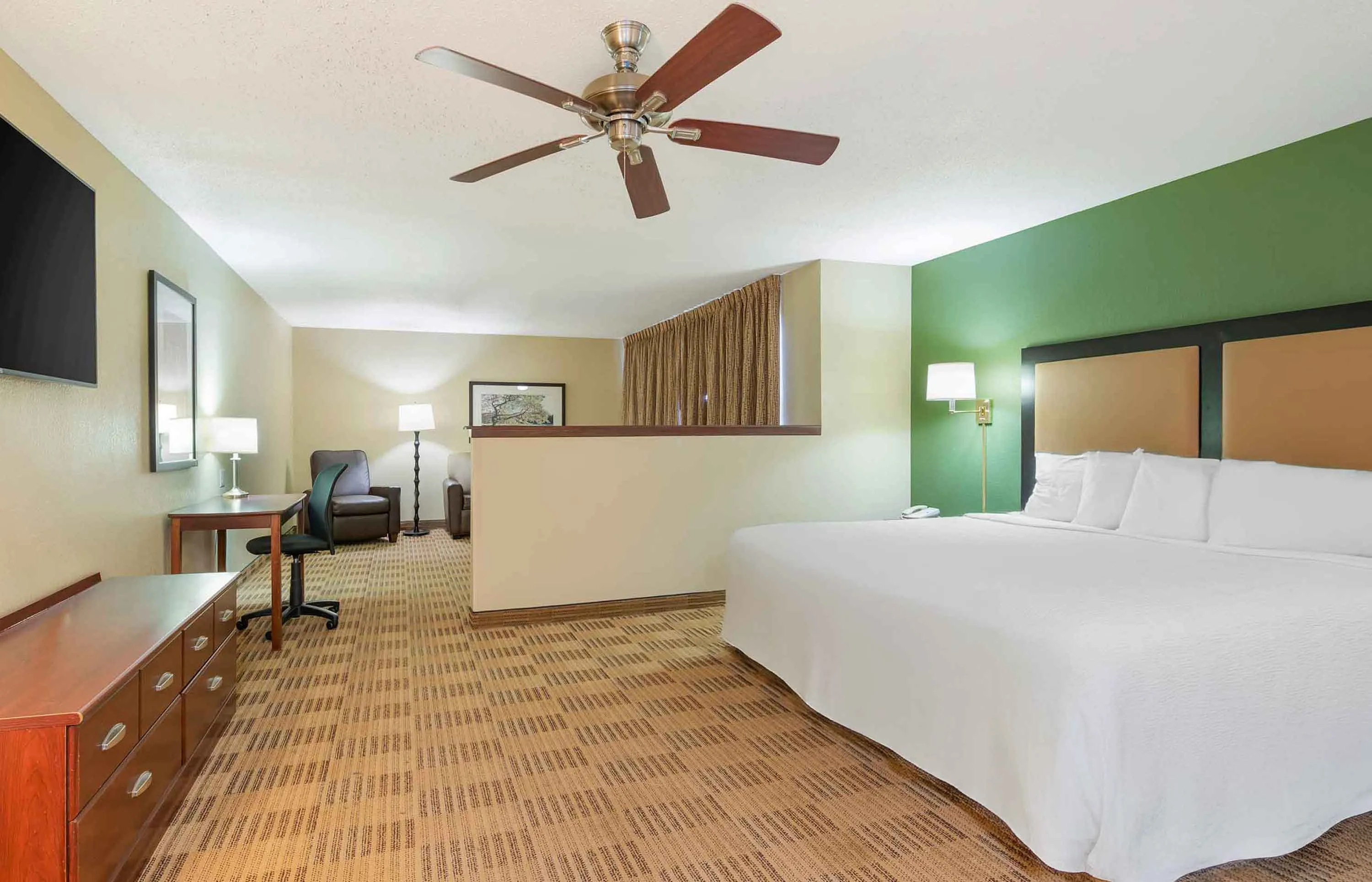 Superior Studio - 1 King Bed
