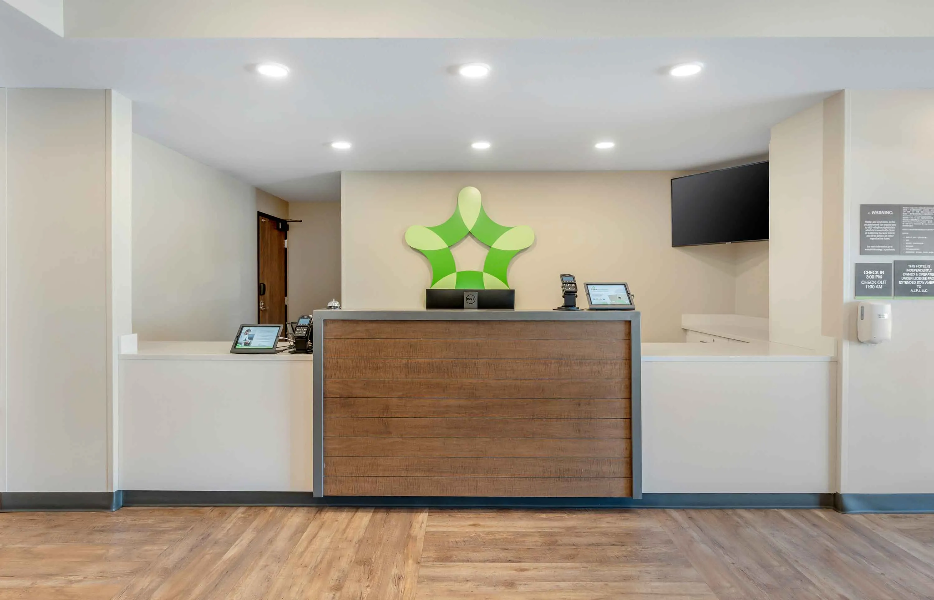 Lobby and Guest Check-in