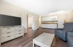 1 Bedroom Suite - 1 King Bed
