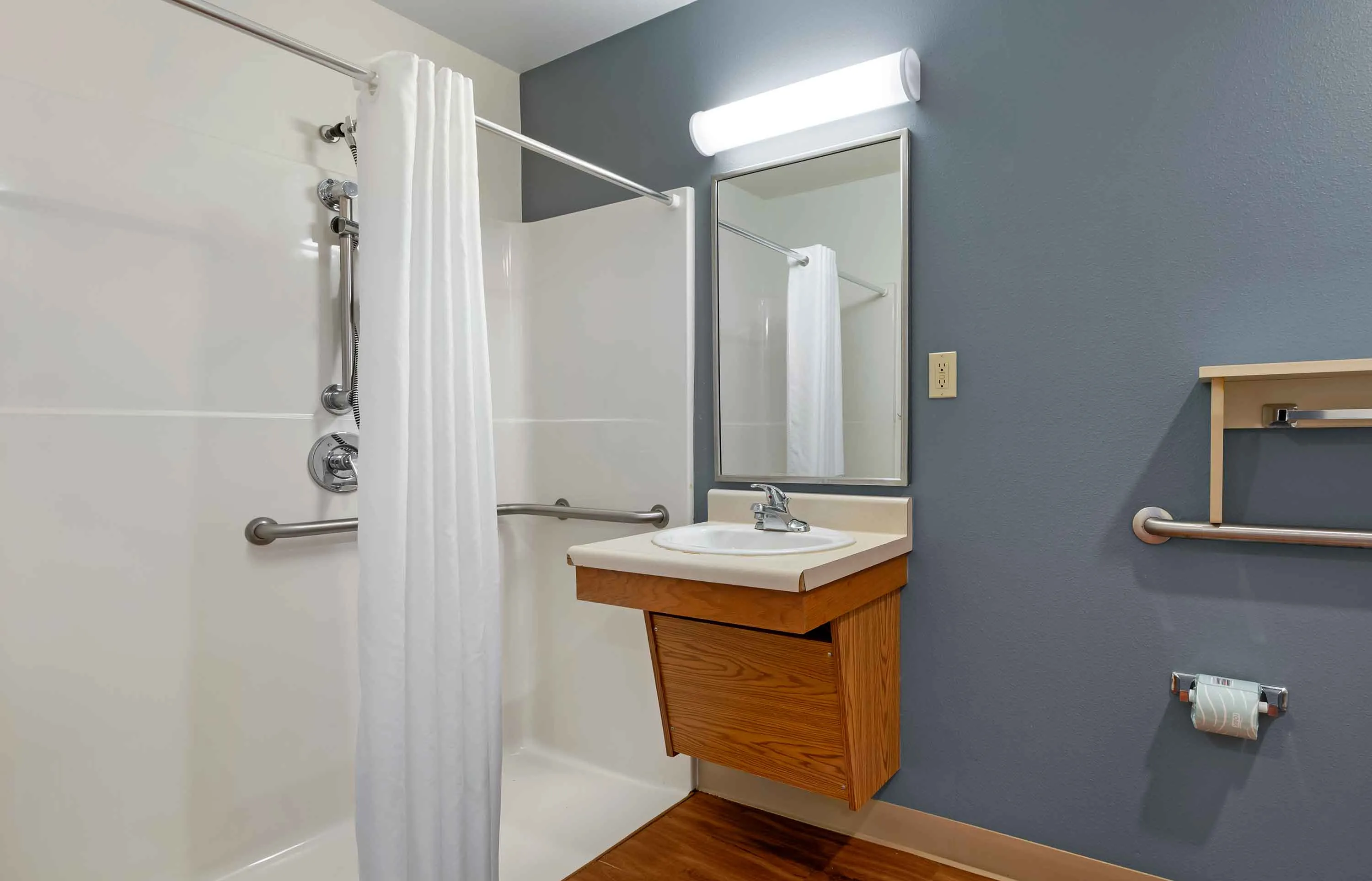 Studio Suite - 1 Full Bed