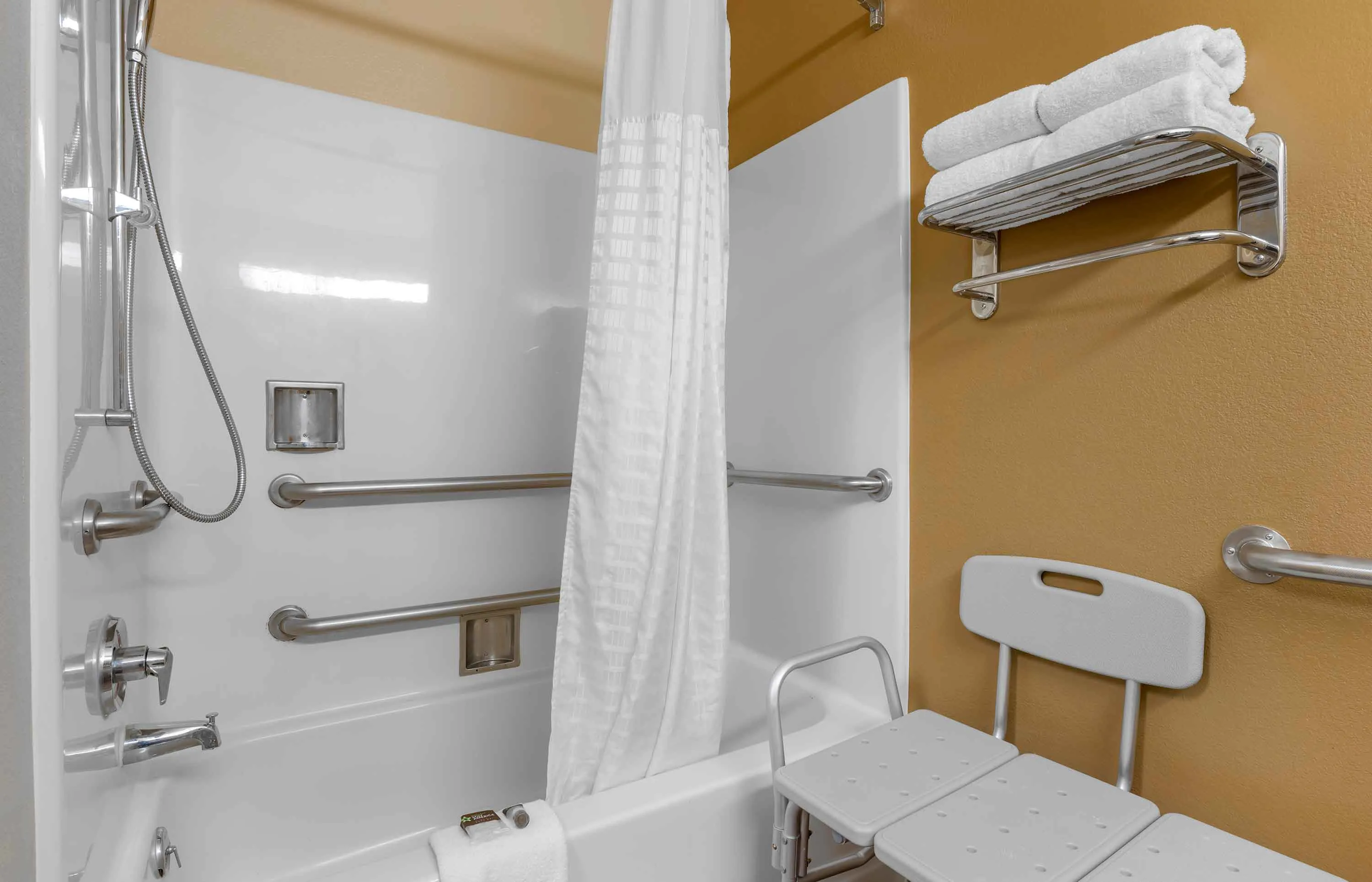 Studio Suite - 1 Queen Bed