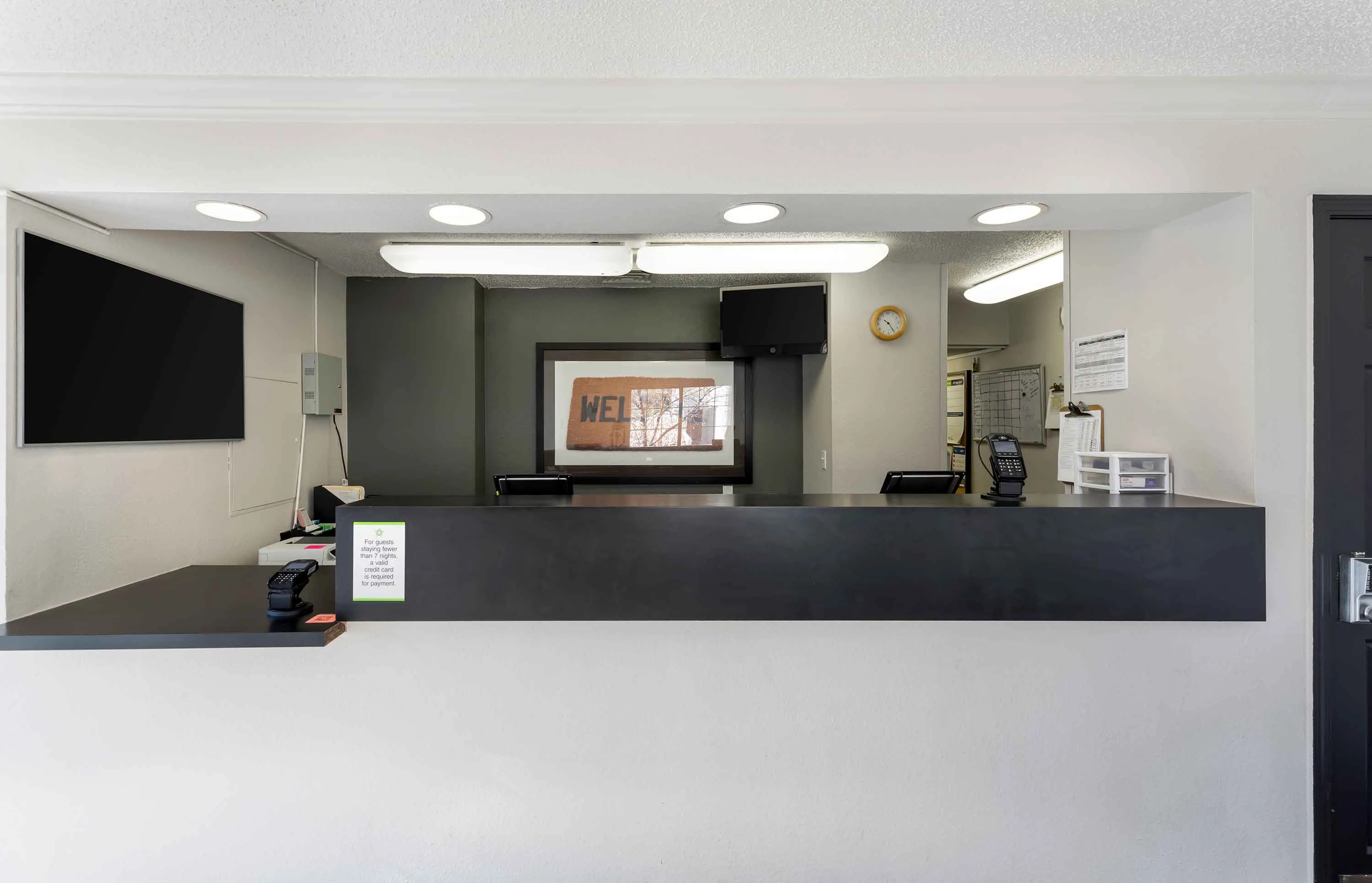 Lobby and Guest Check-in