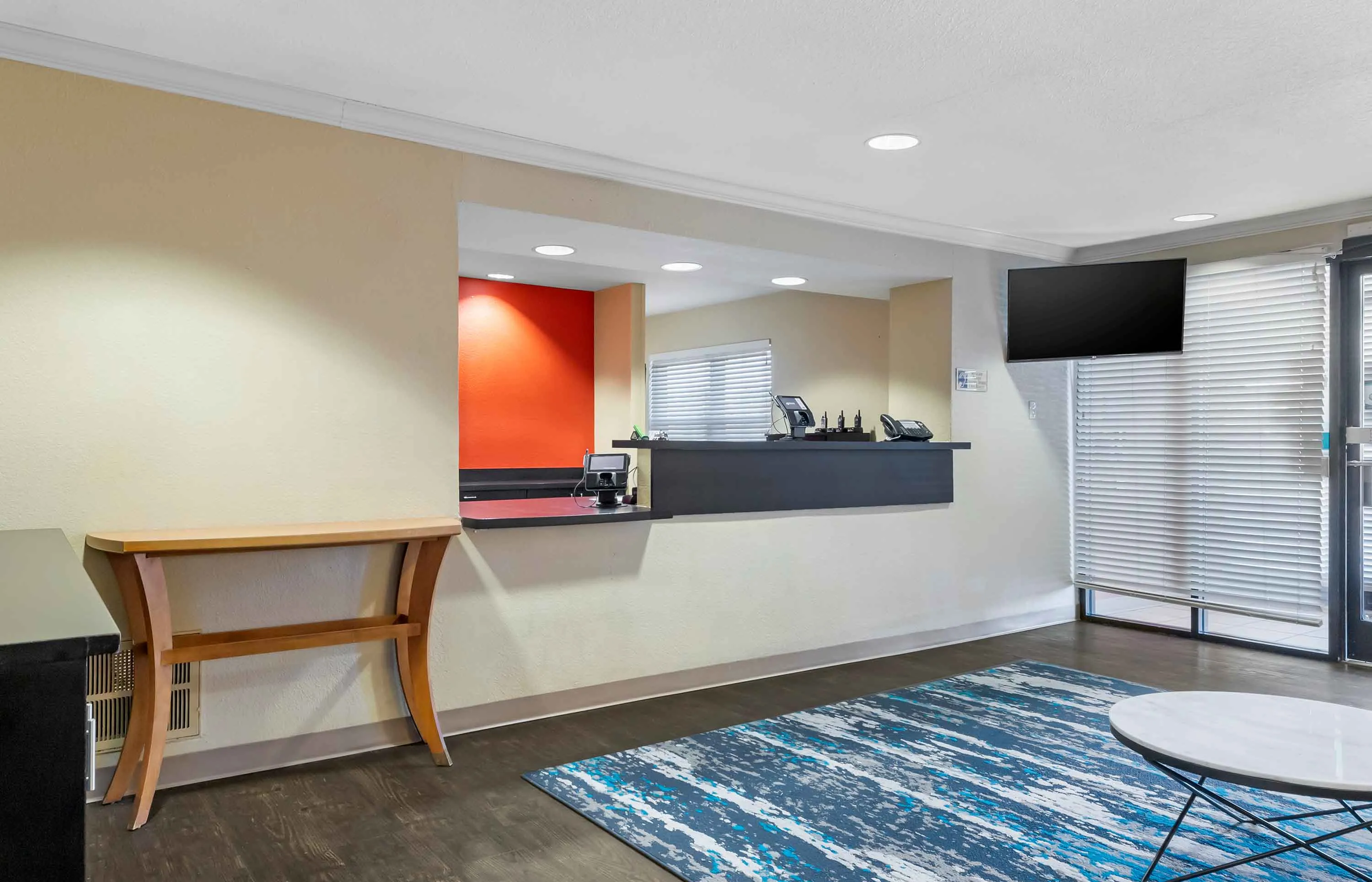 Lobby and Guest Check-in