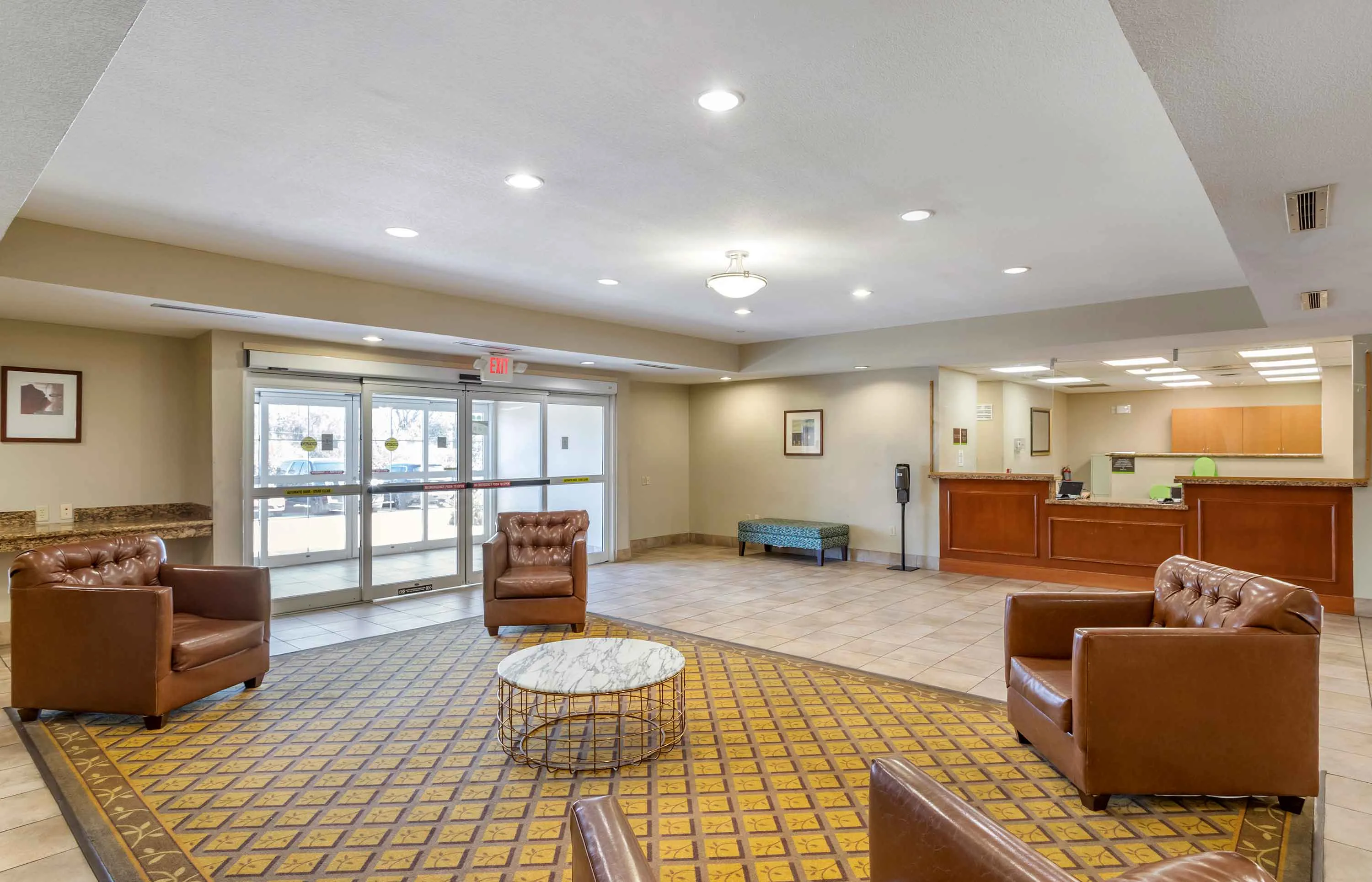 Lobby and Guest Check-in