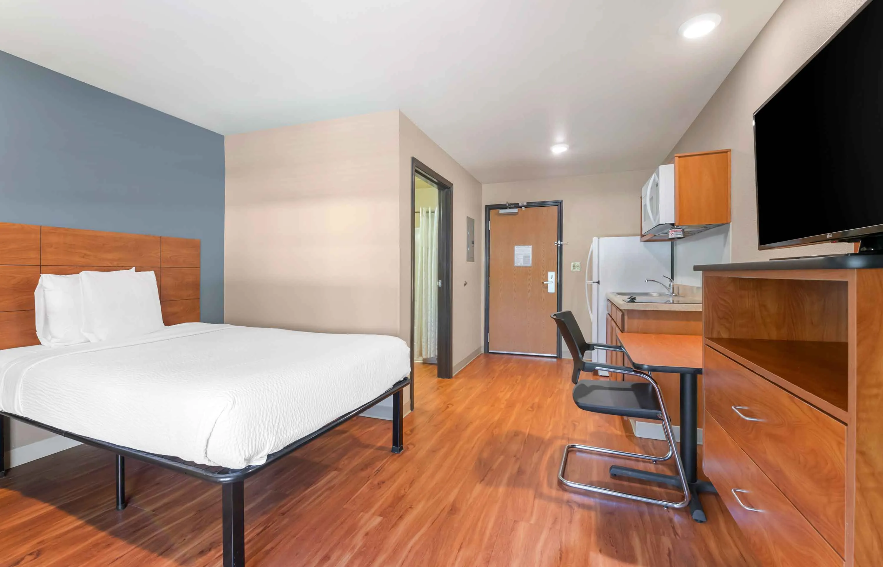 Studio Suite - 1 Queen Bed