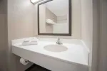 Deluxe Studio - 1 Queen Bed