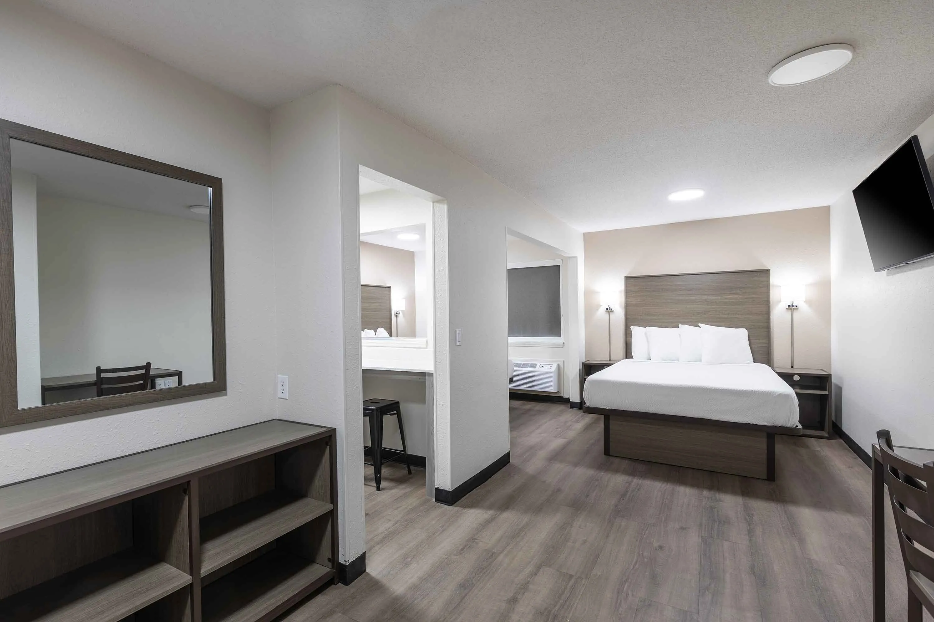 Studio Suite - 2 Queen Beds