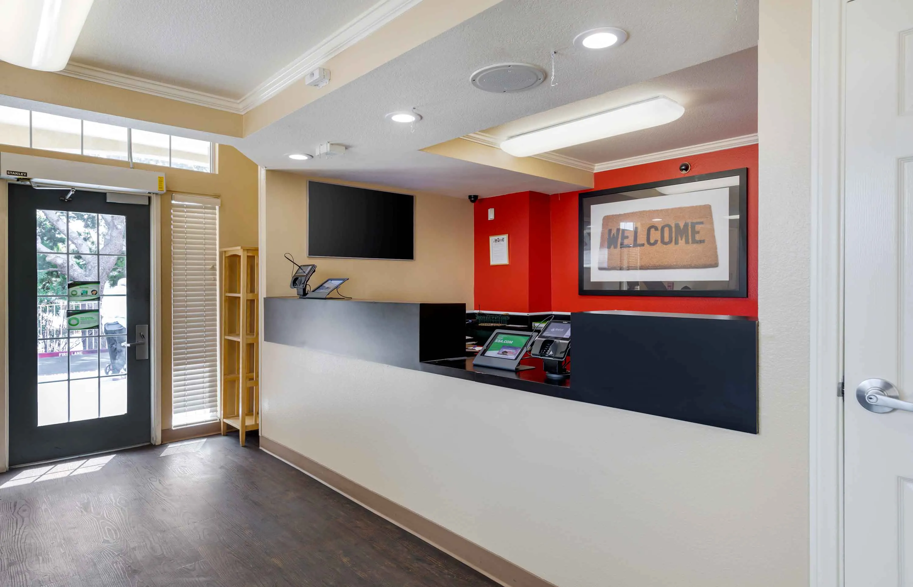 Lobby and Guest Check-in