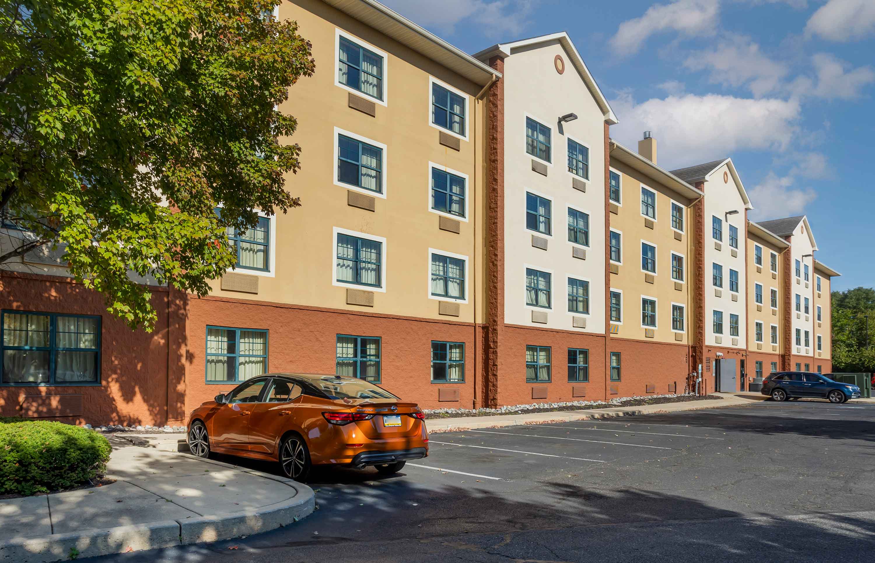 Extended Stay America Philadelphia Airport Tinicum Blvd Reviews Explore Our Nationwide Hotel Locations | Extended Stay America
