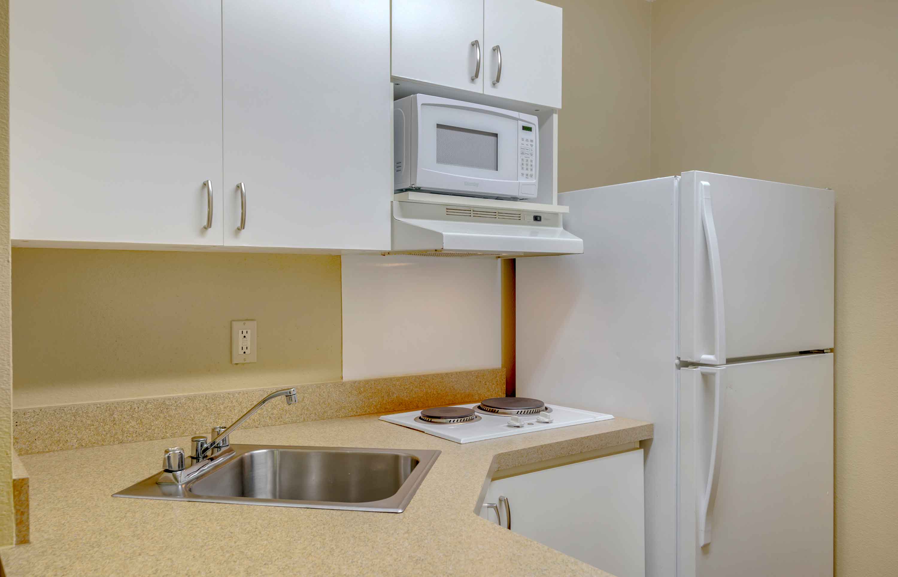 Extended Stay America Atlanta Kennesaw Town Center Kennesaw Ga Kennesaw, GA - Atlanta - Kennesaw Town Center Hotel | Extended Stay America