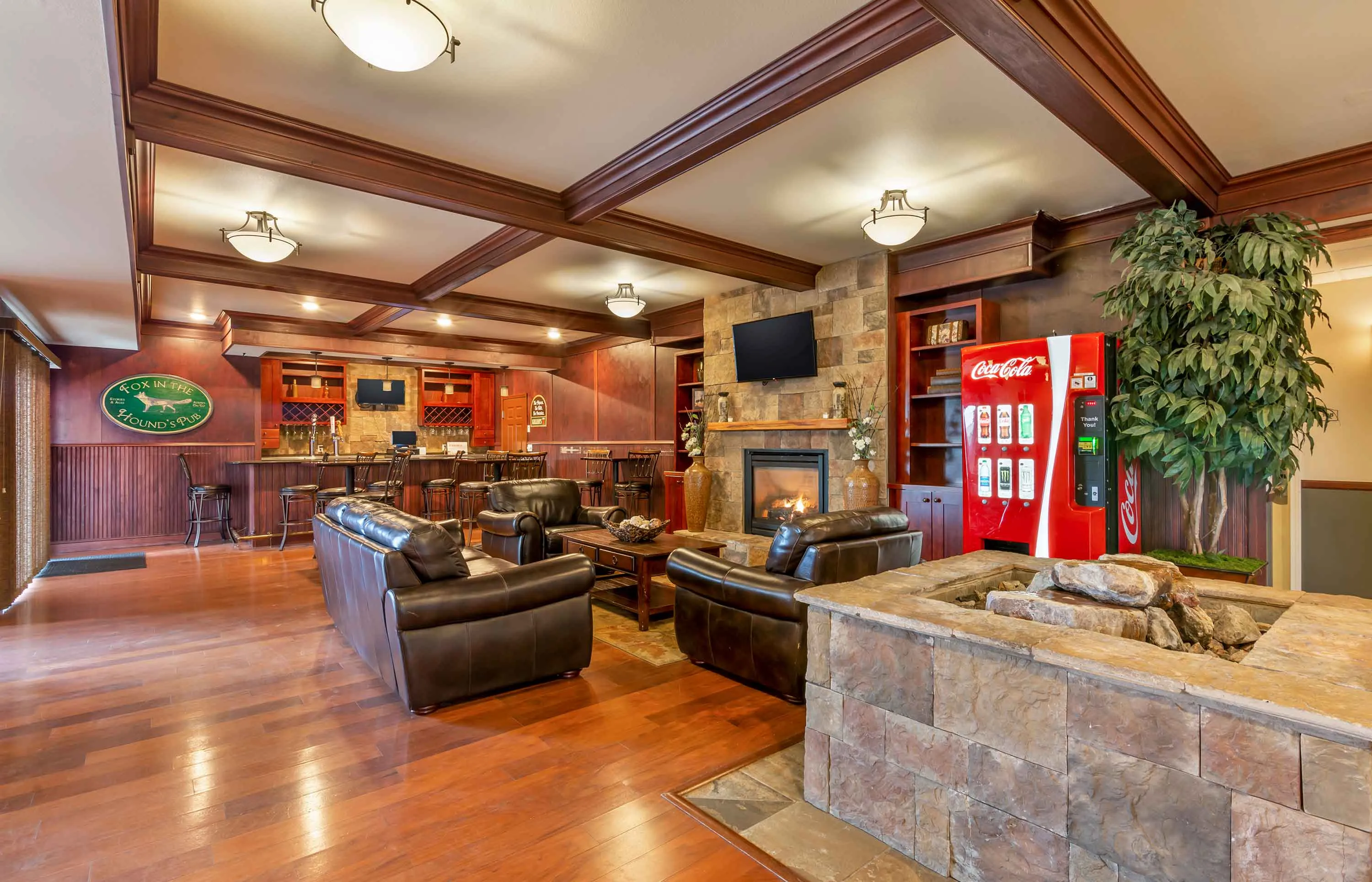 Lobby and Guest Check-in