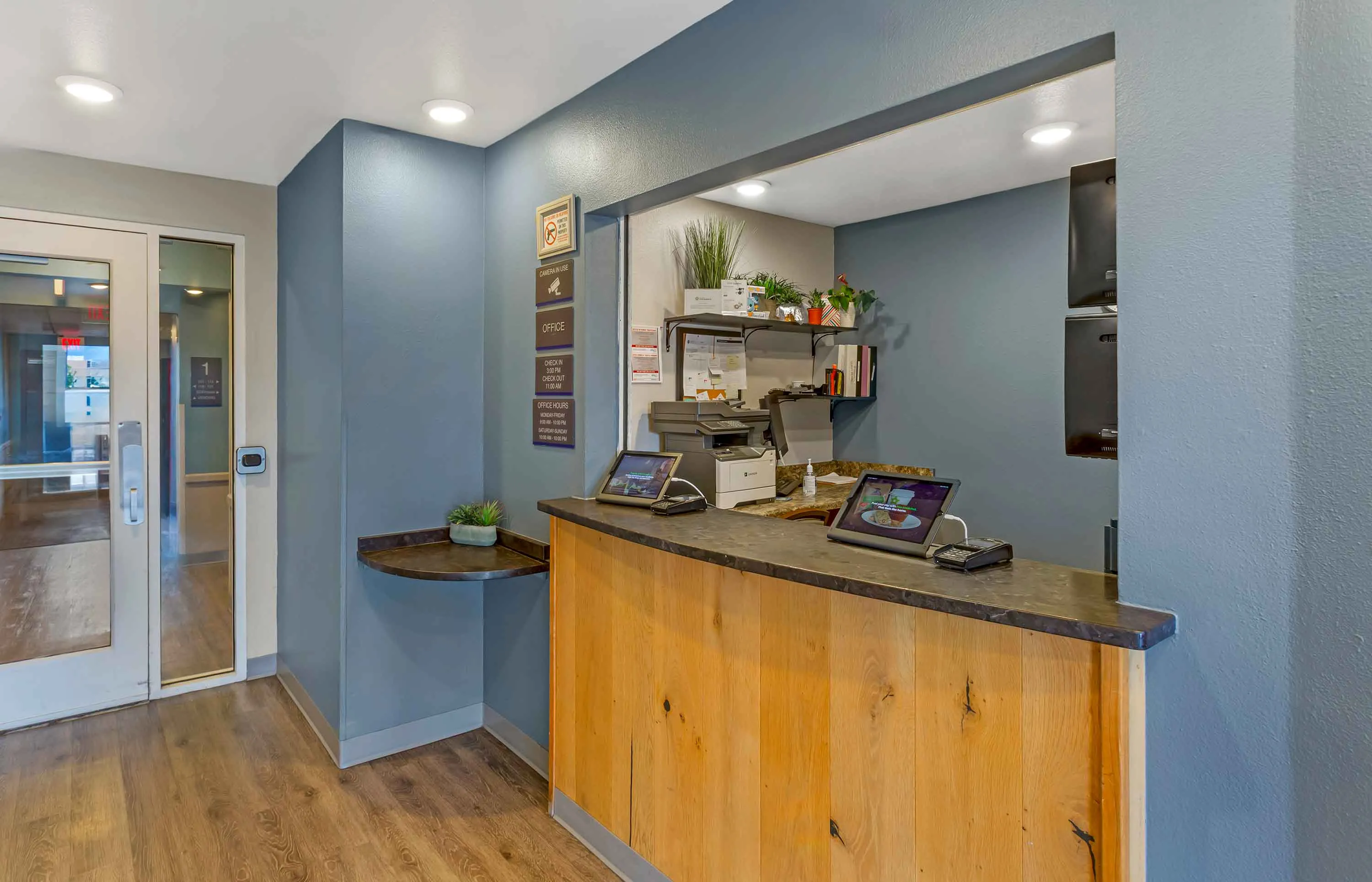 Lobby and Guest Check-in