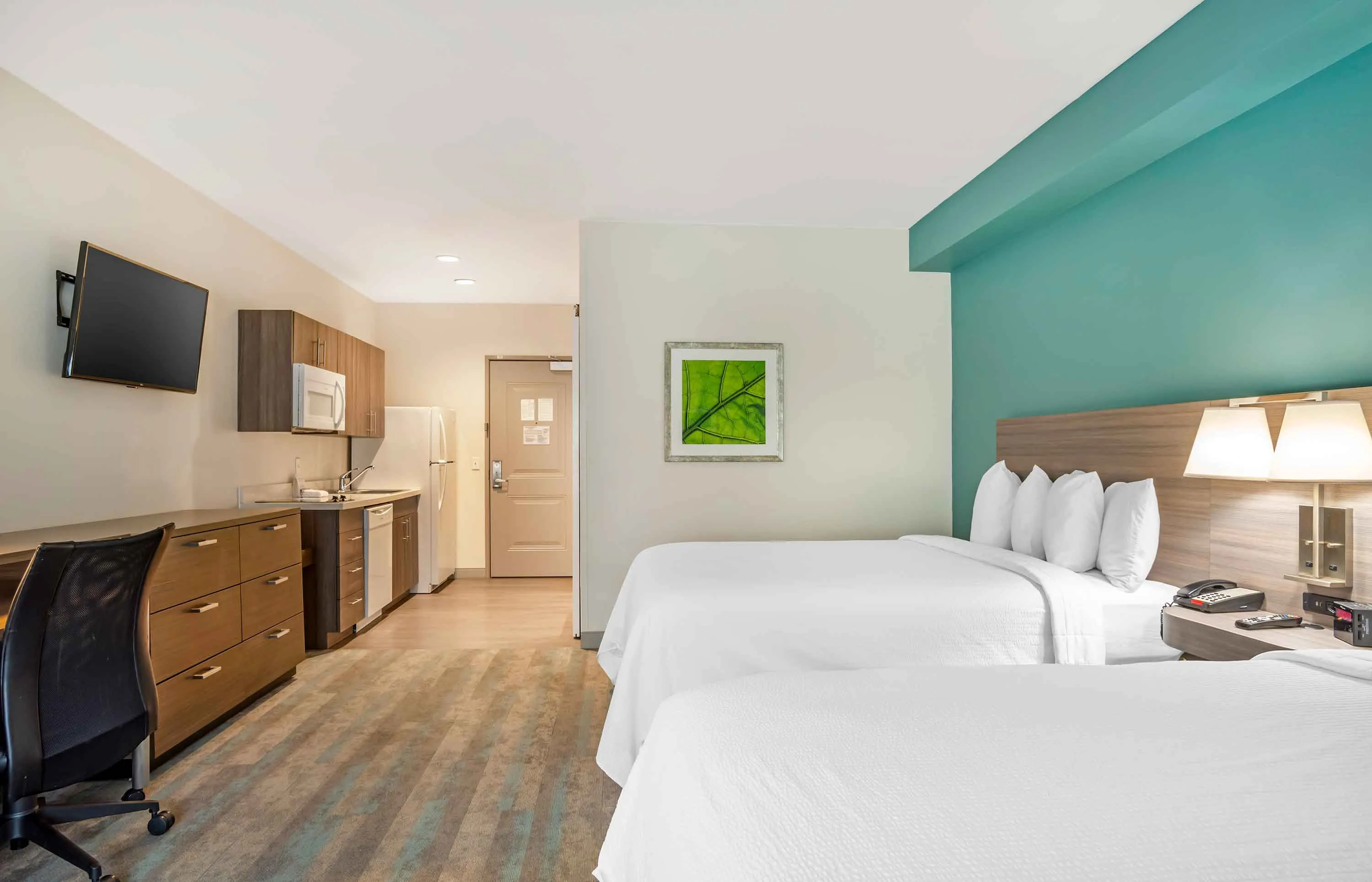 Studio Suite - 2 Queen Beds
