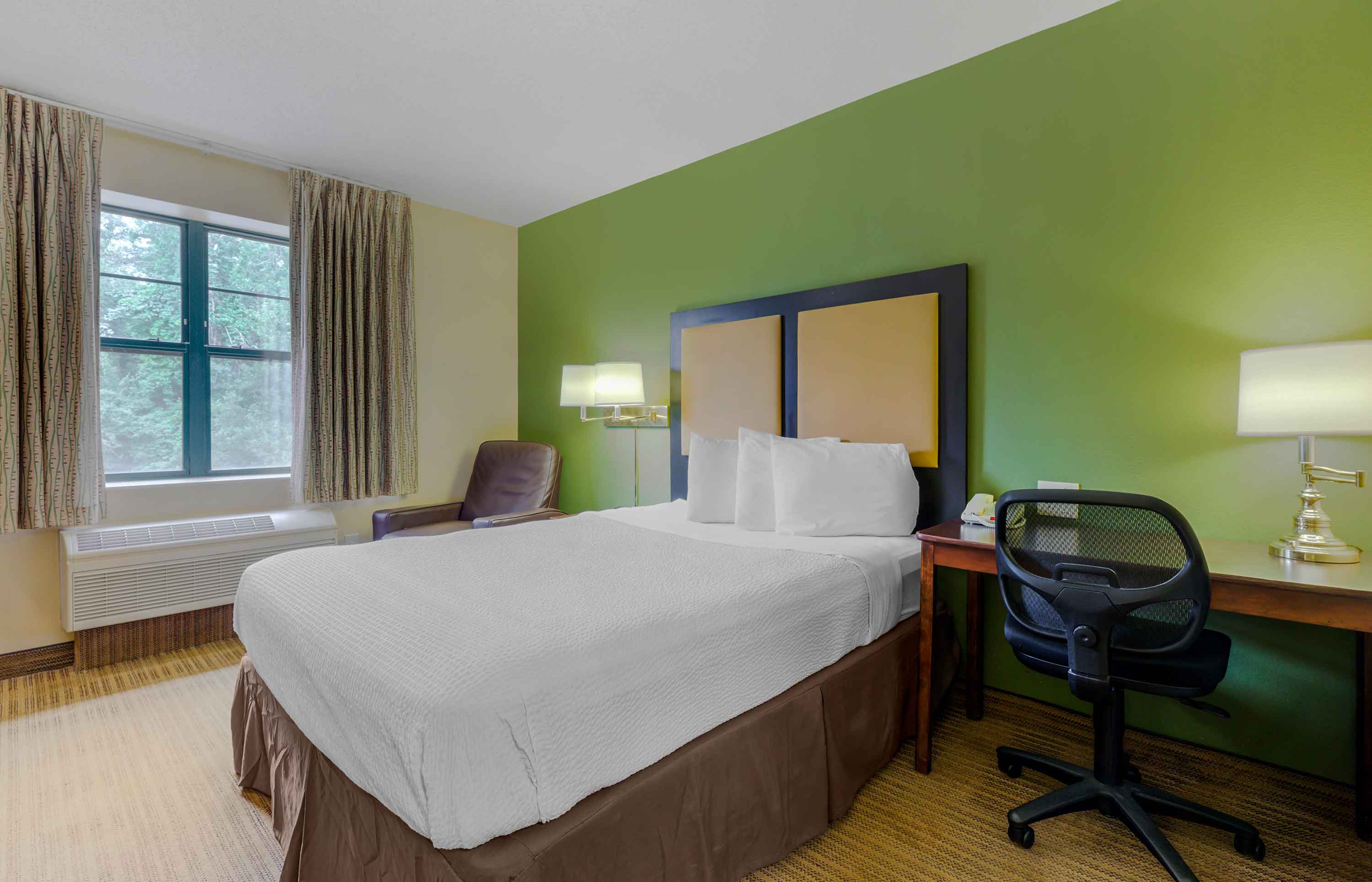Extended Stay America Suites Providence West Warwick West Warwick, RI - Providence - West Warwick Hotel | Extended Stay America