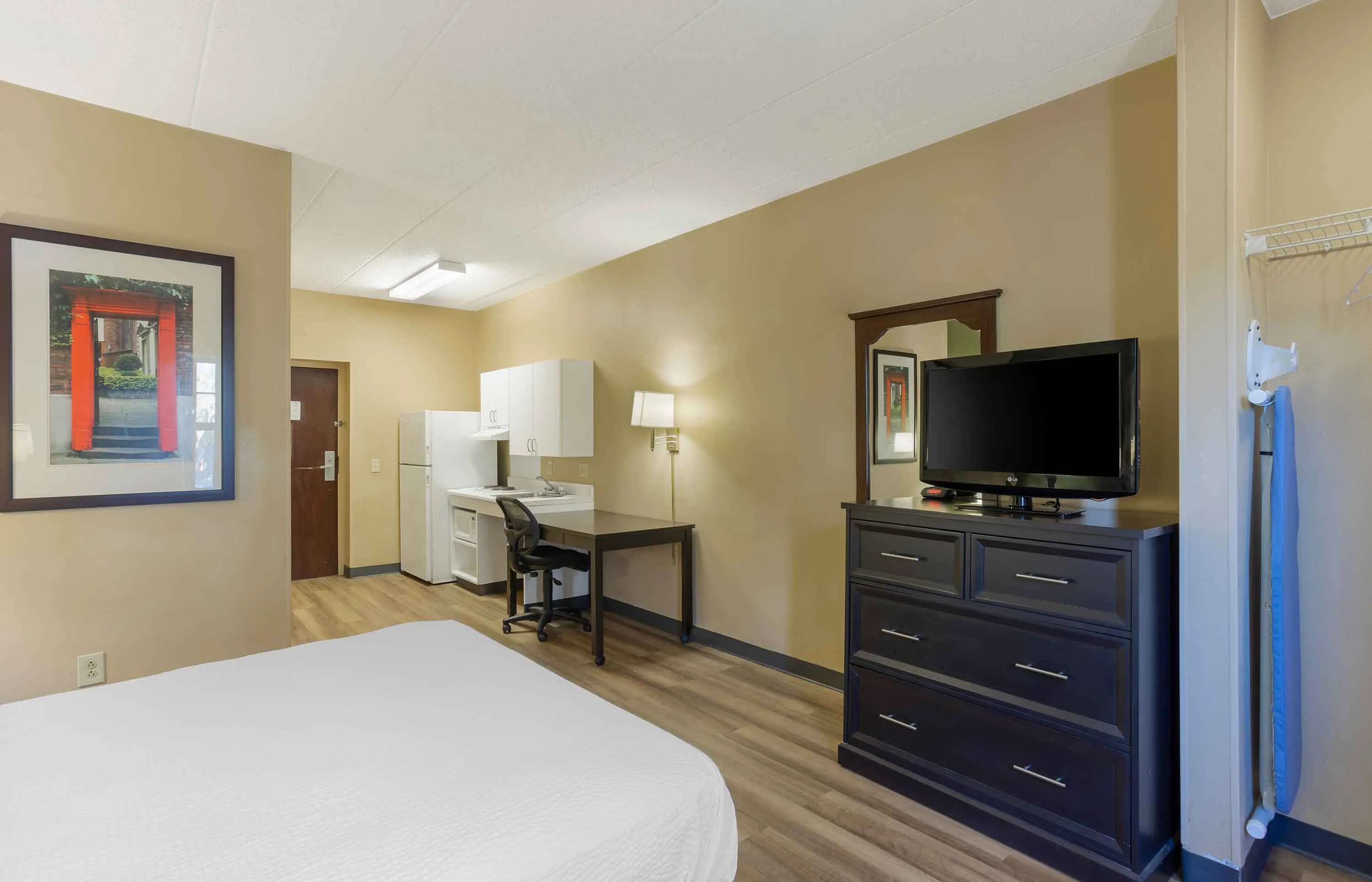 Studio Suite - 1 Queen Bed