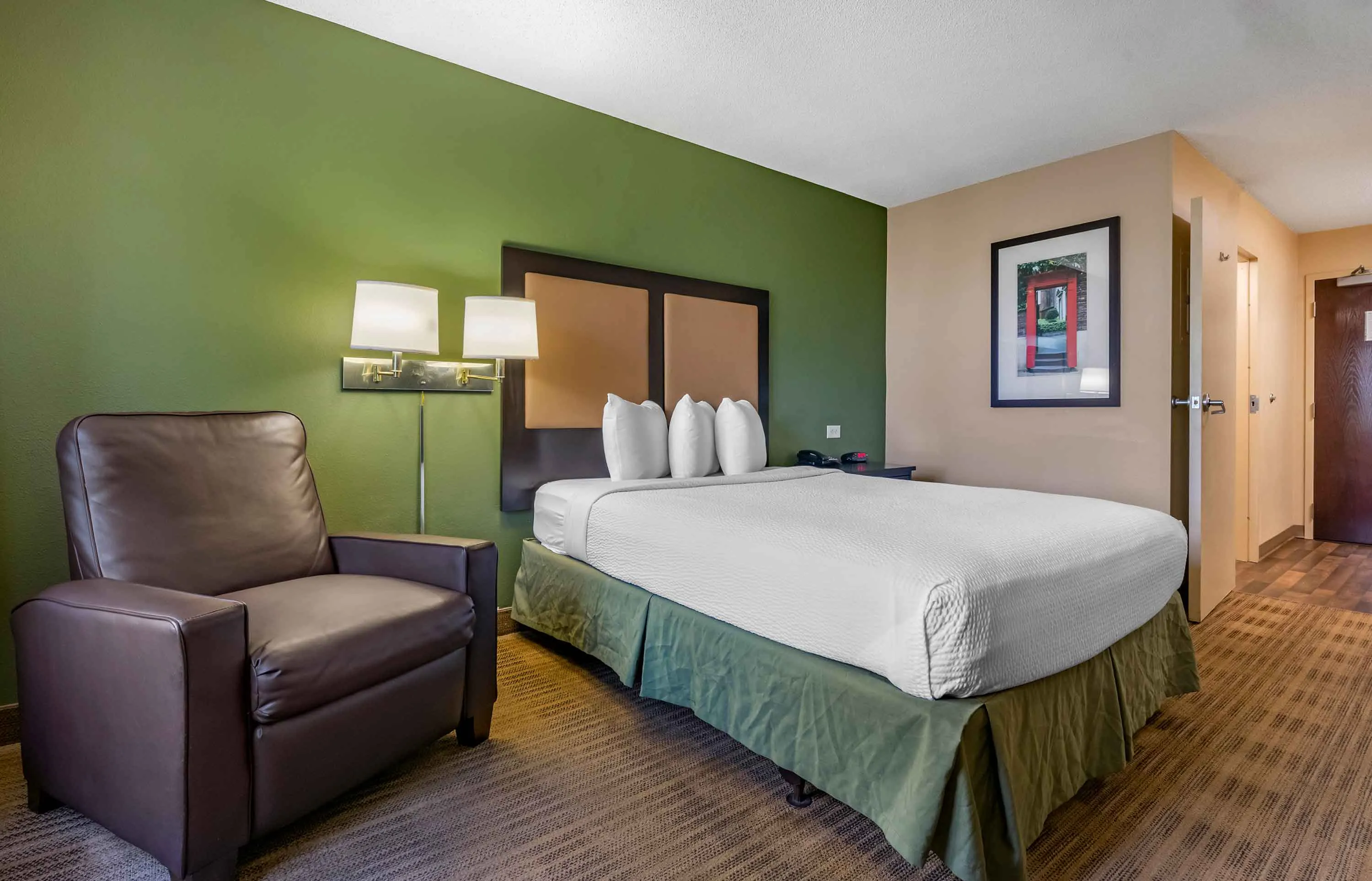 Studio Suite - 1 Queen Bed