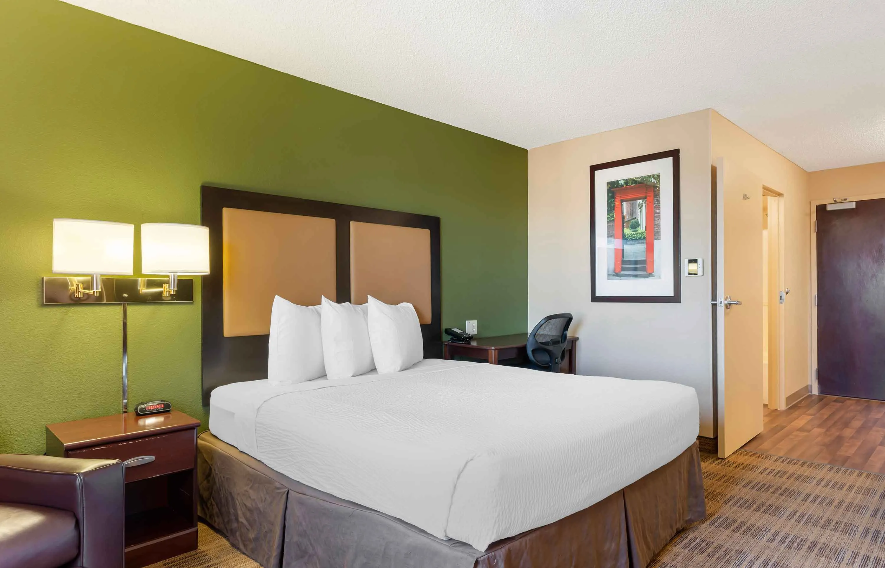 Studio Suite - 1 Queen Bed