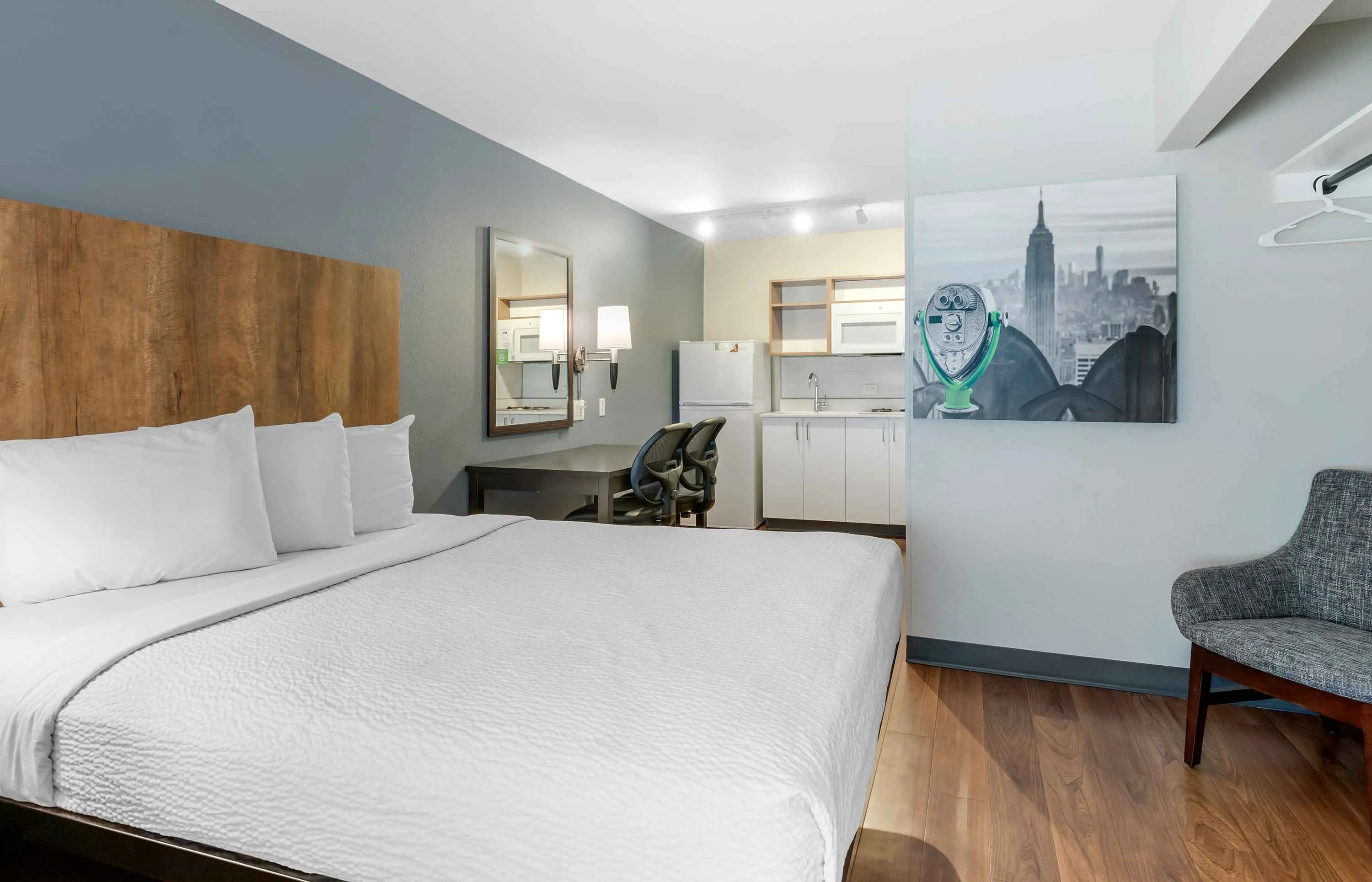 Studio Suite - 2 Queen Beds