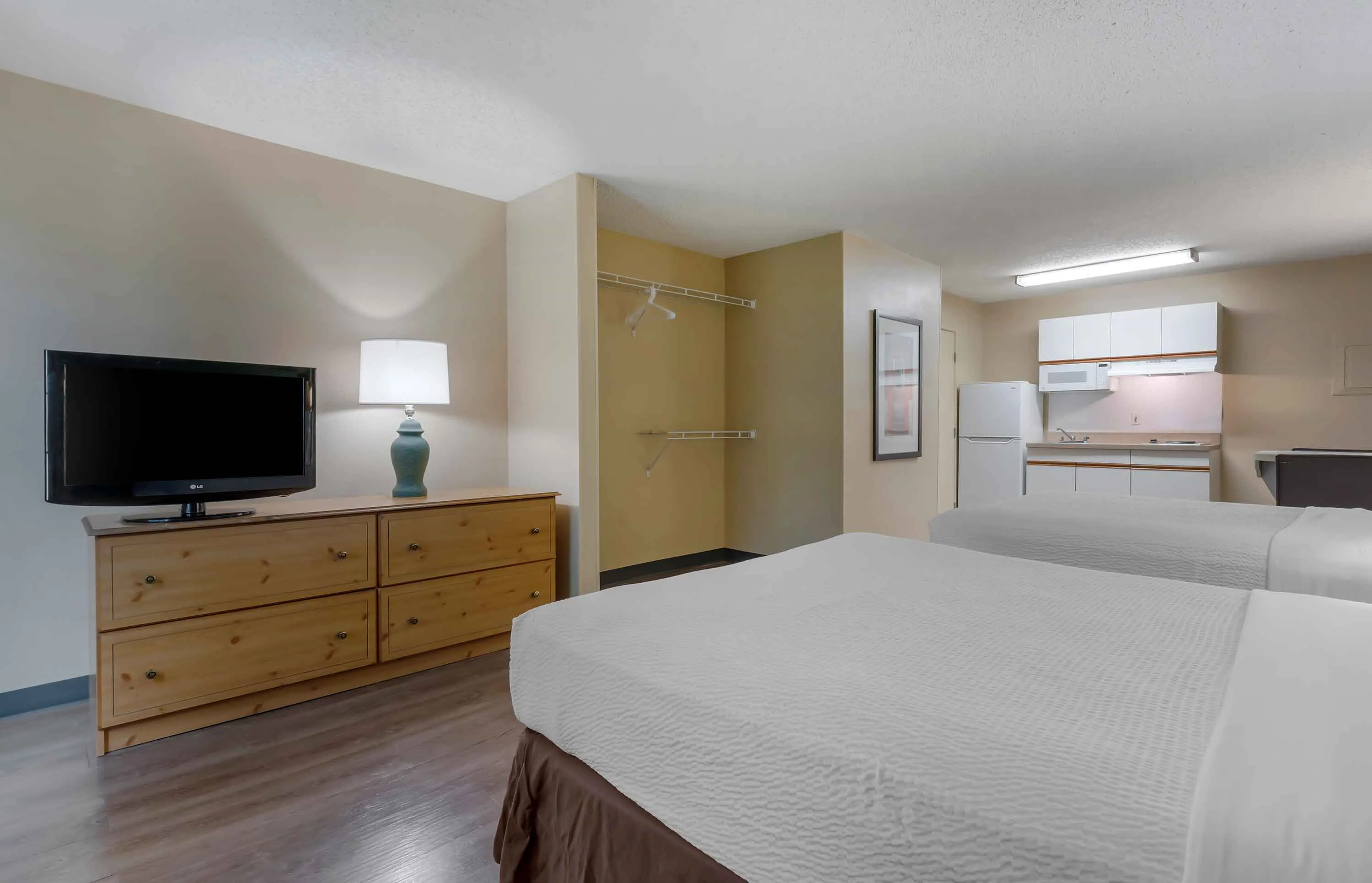 Studio Suite - 2 Queen Beds