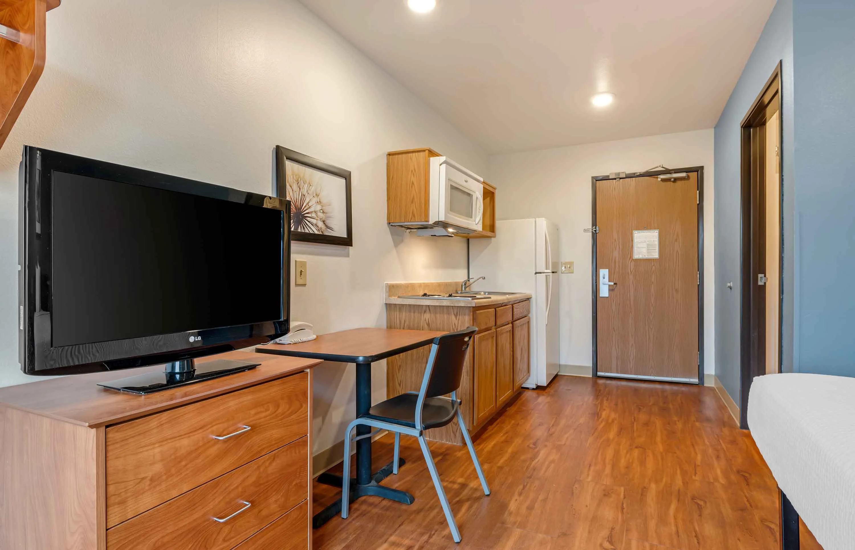Studio Suite - 1 Full Bed