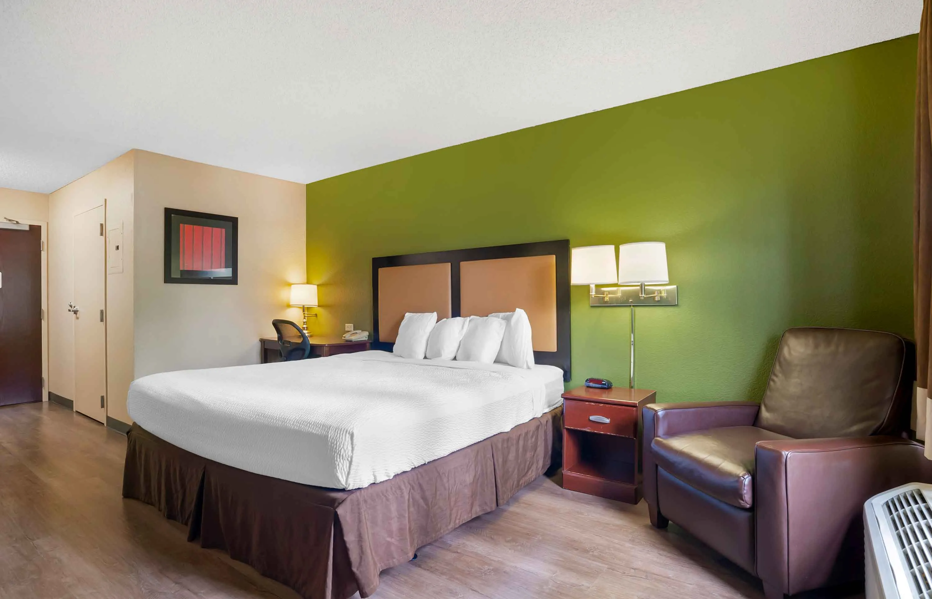 Studio Suite - 1 King Bed