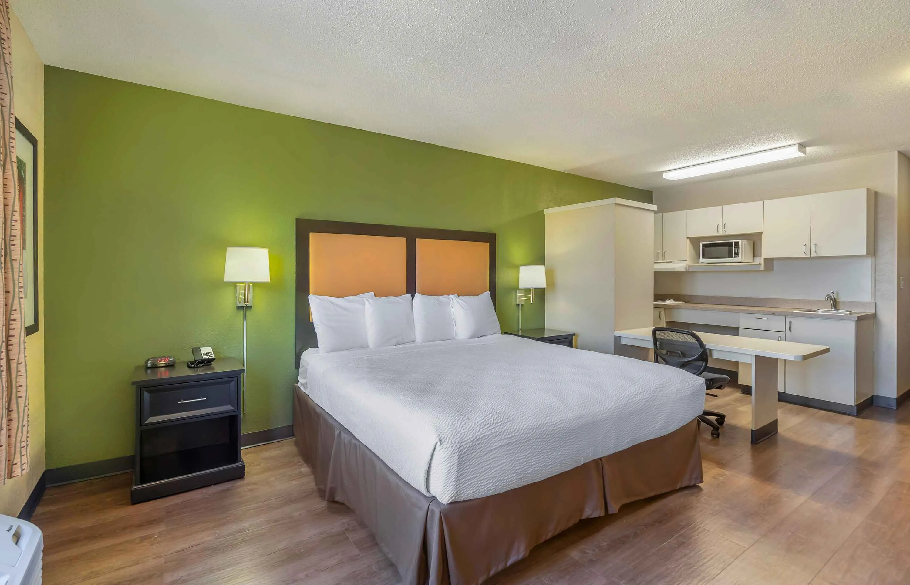 Studio Suite - 1 King Bed