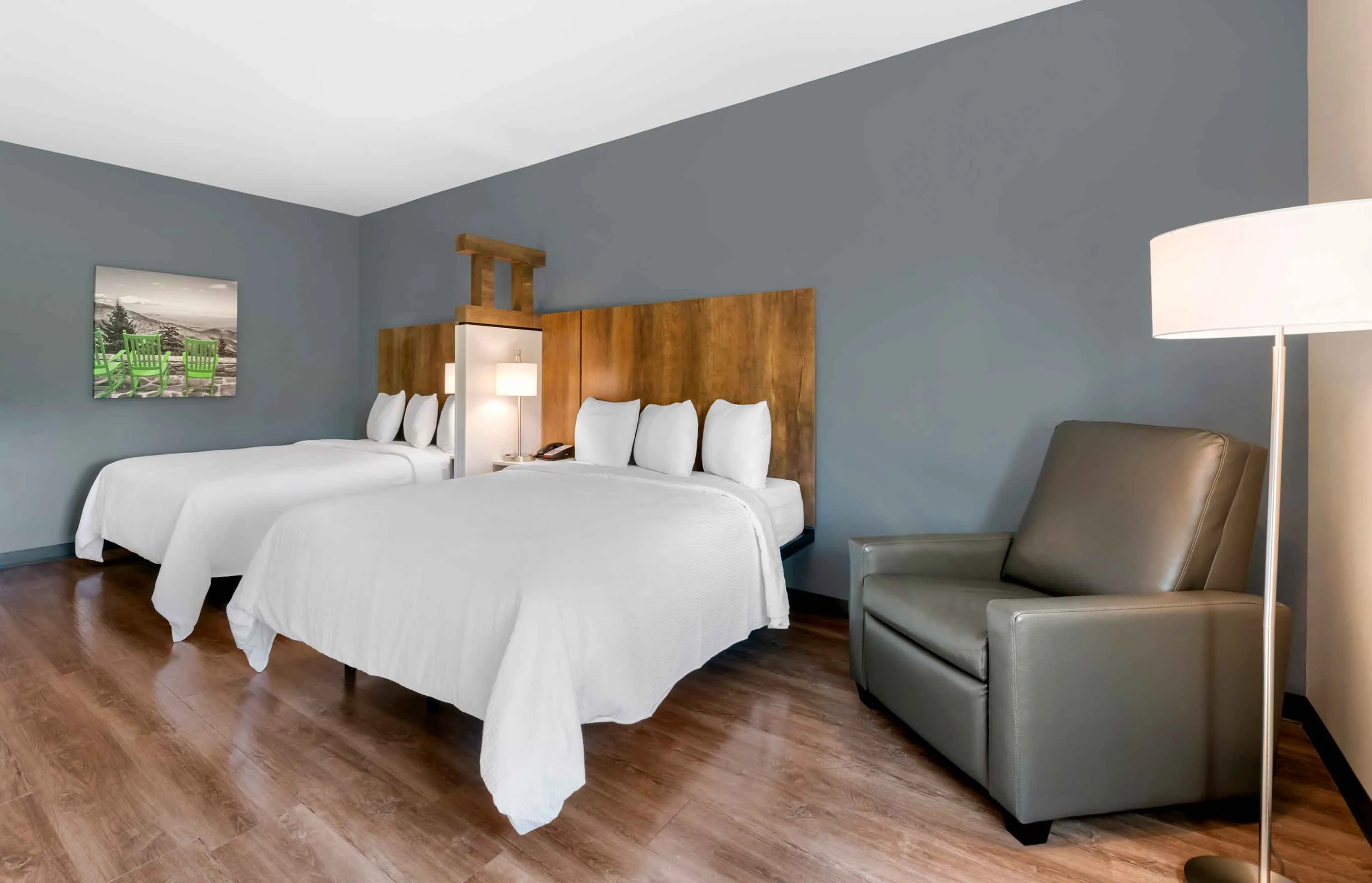 Superior Studio - 2 Full Beds