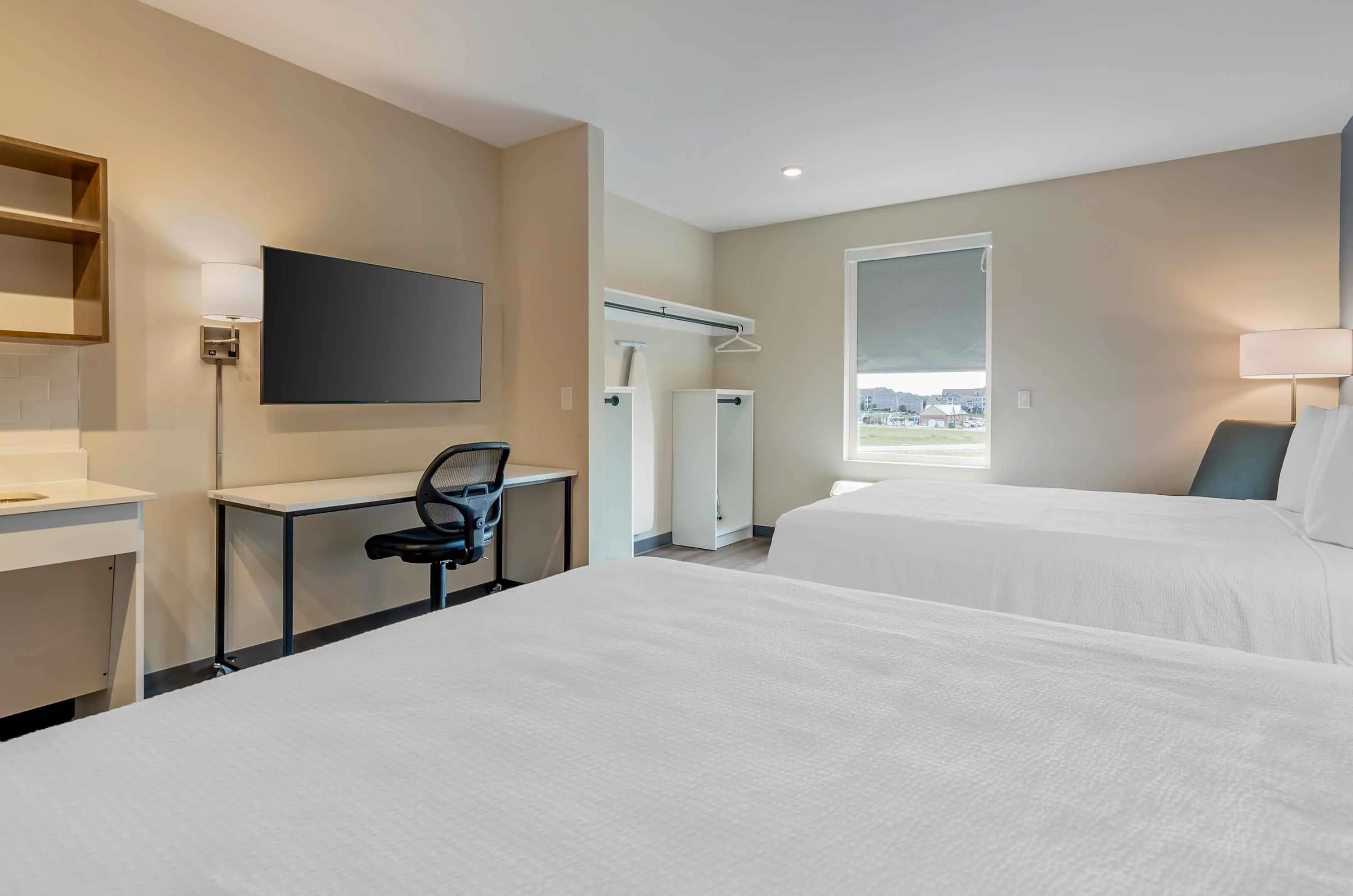 Studio Suite - 2 Queen Beds