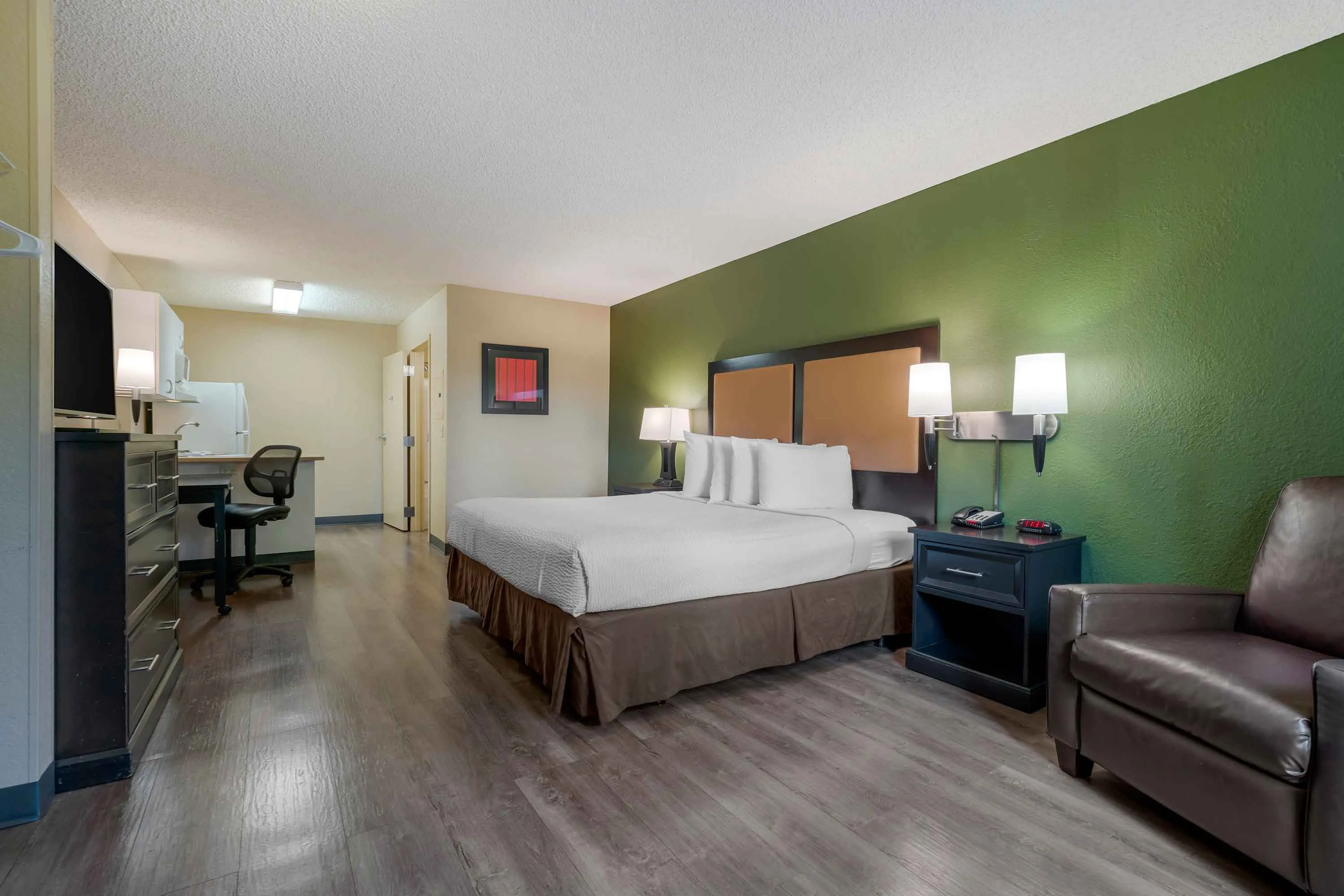Studio Suite - 1 King Bed