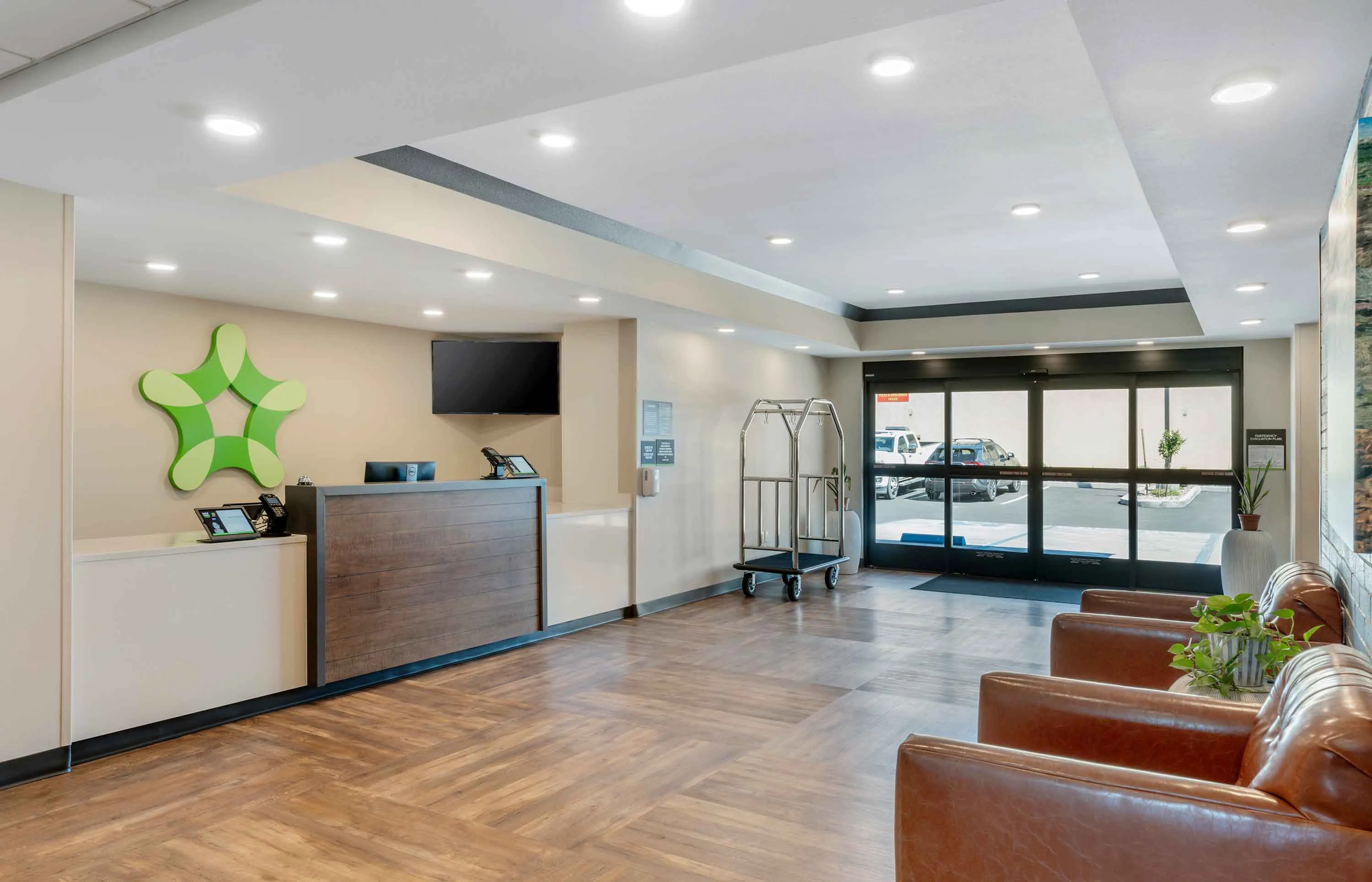 Lobby and Guest Check-in