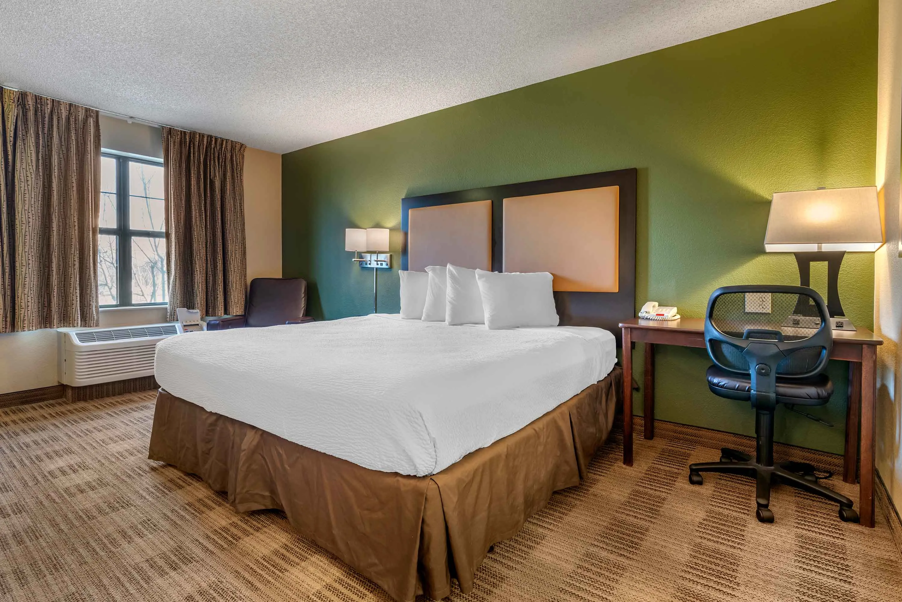 Studio Suite - 1 King Bed