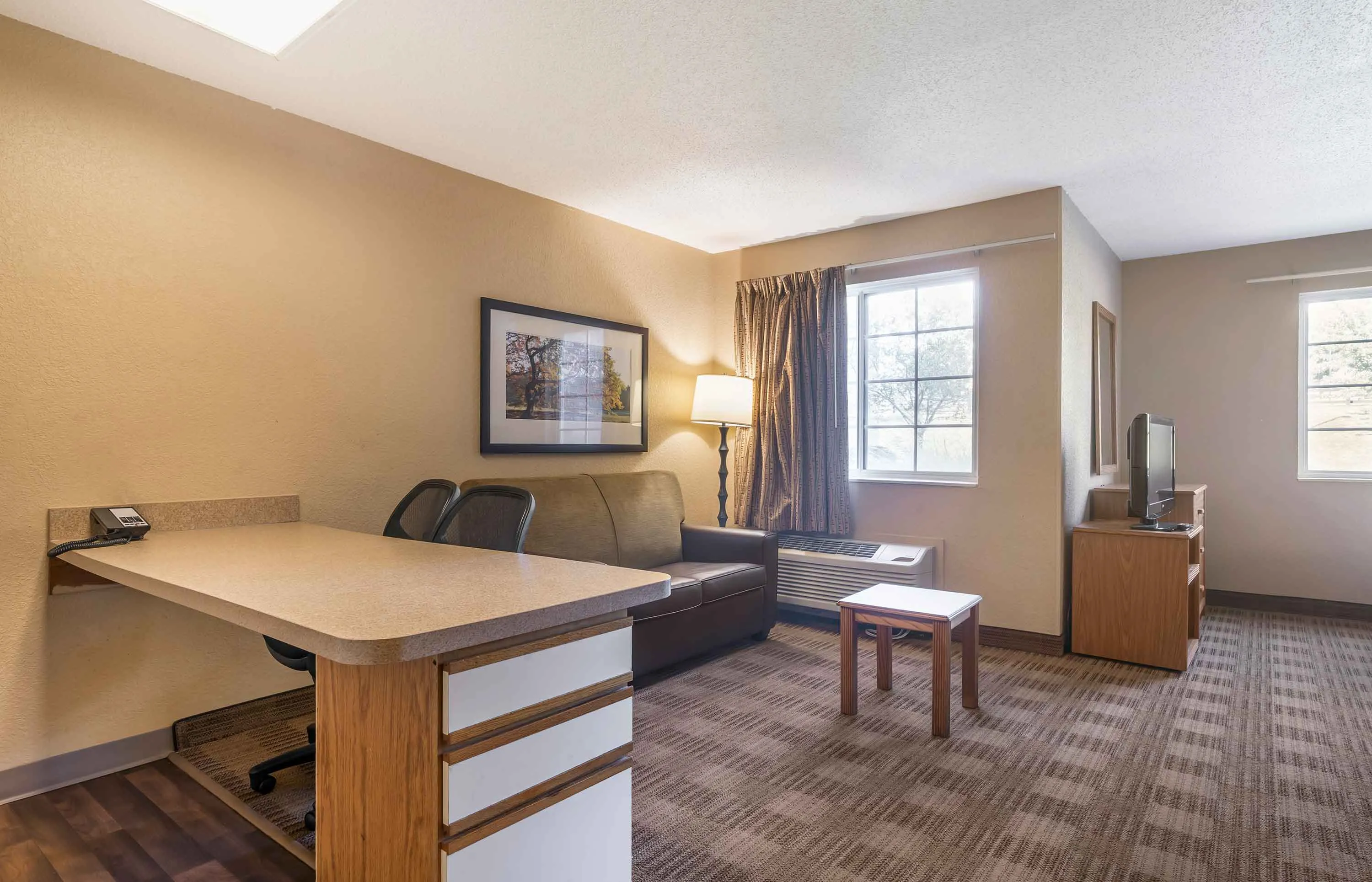 Deluxe Studio - 2 Full Beds