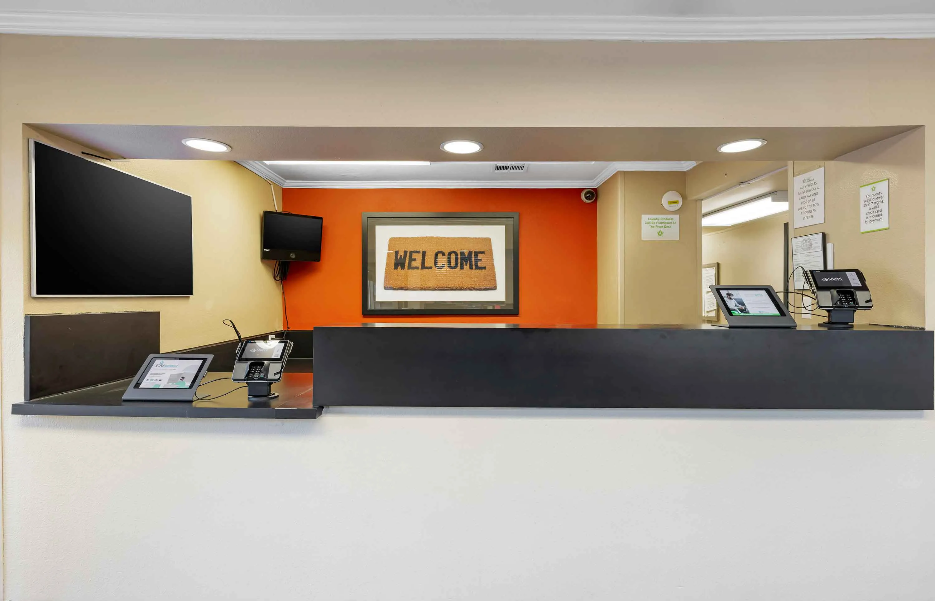 Lobby and Guest Check-in